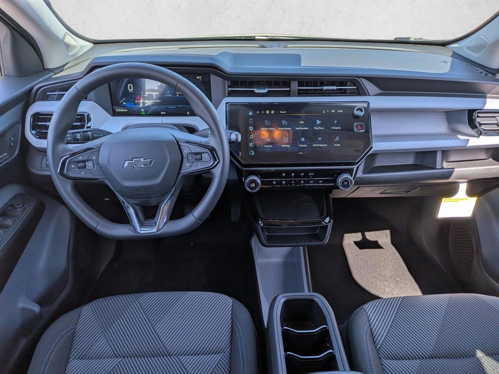 Thumbnail: 2027 Chevrolet Bolt EV - 4