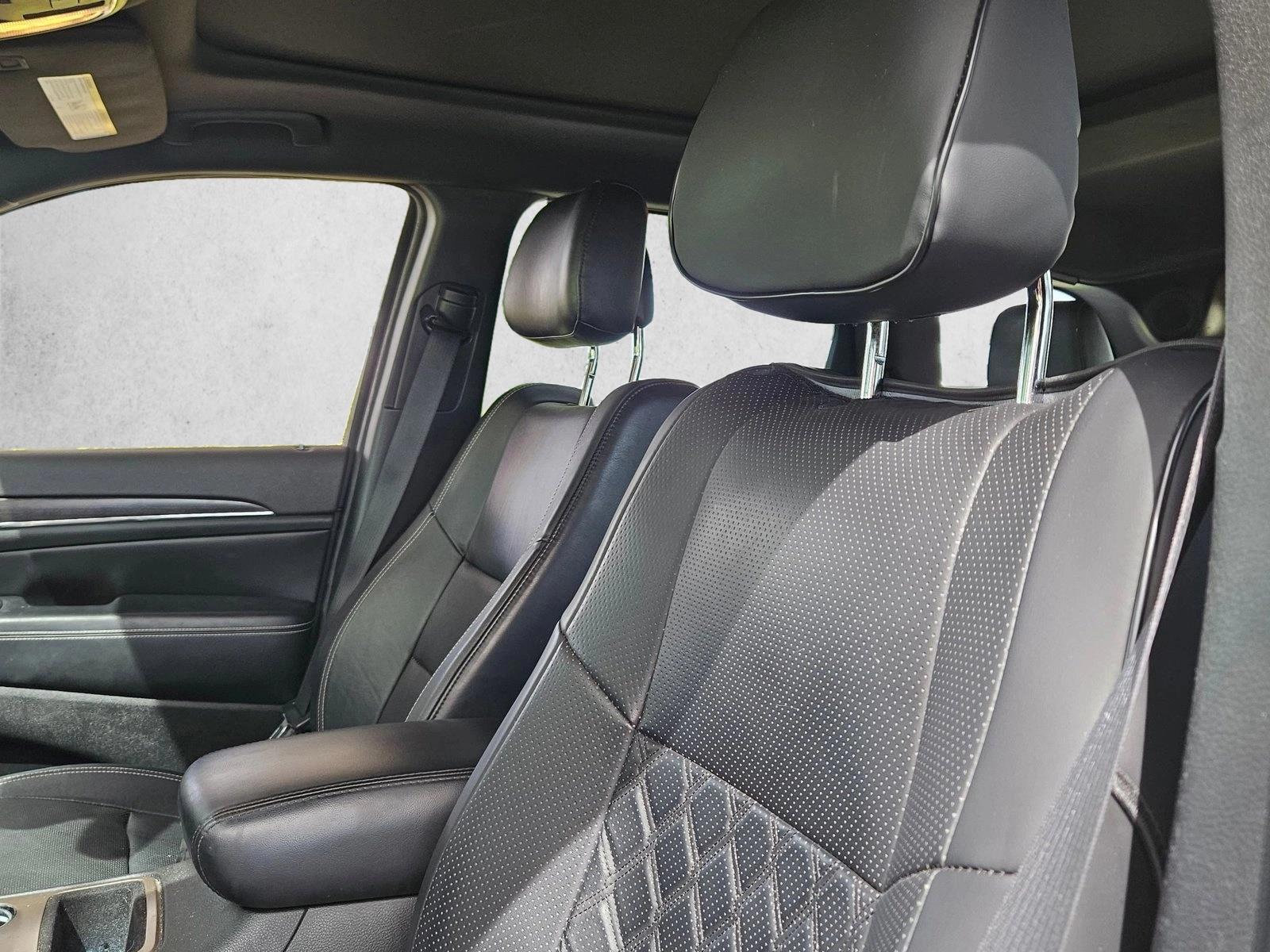 Thumbnail: 2014 Jeep Grand Cherokee - 3