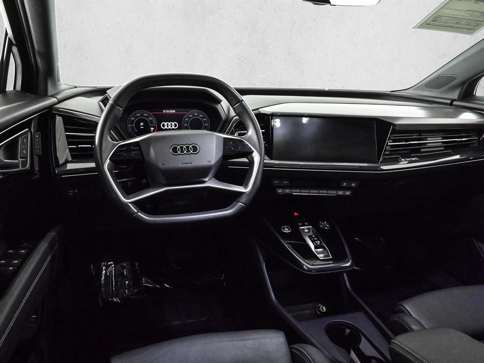 Thumbnail: 2023 Audi Q4 e-tron - 3