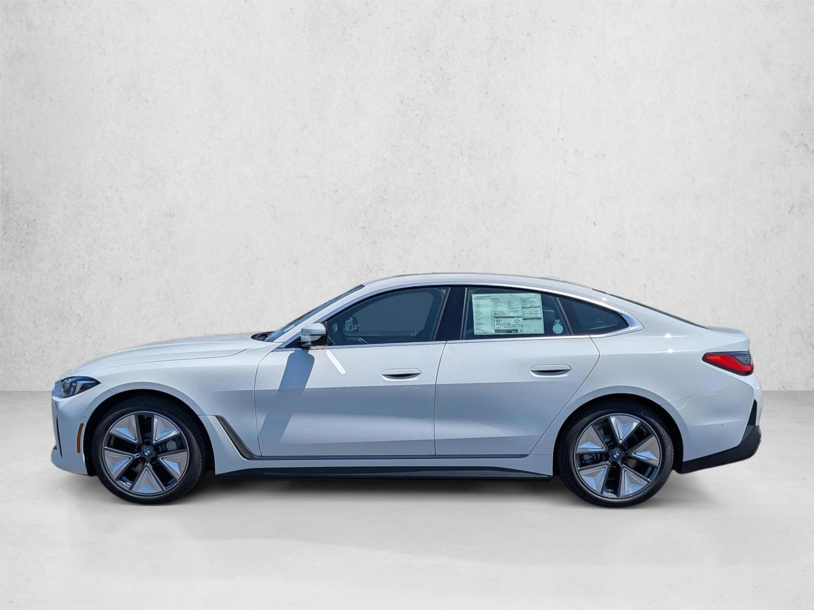 Thumbnail: 2026 BMW i4 - 2
