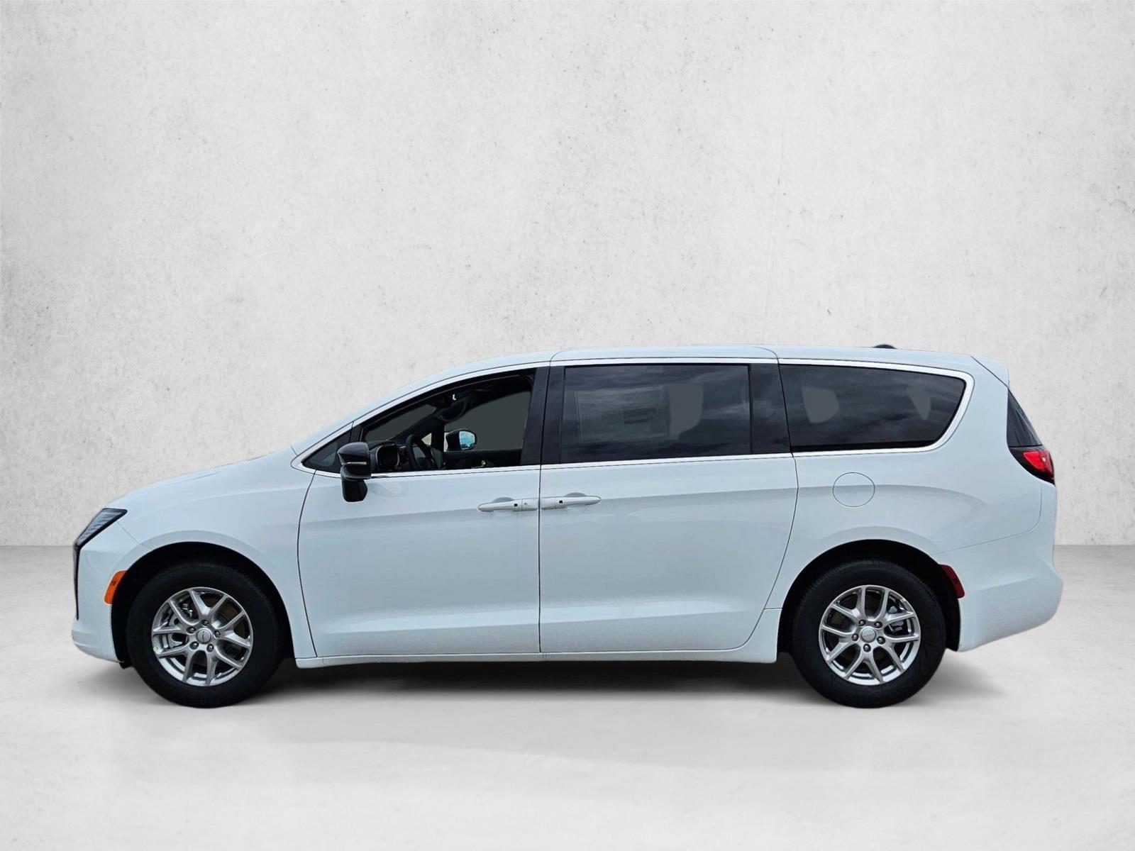 Thumbnail: 2027 Chrysler Pacifica - 2