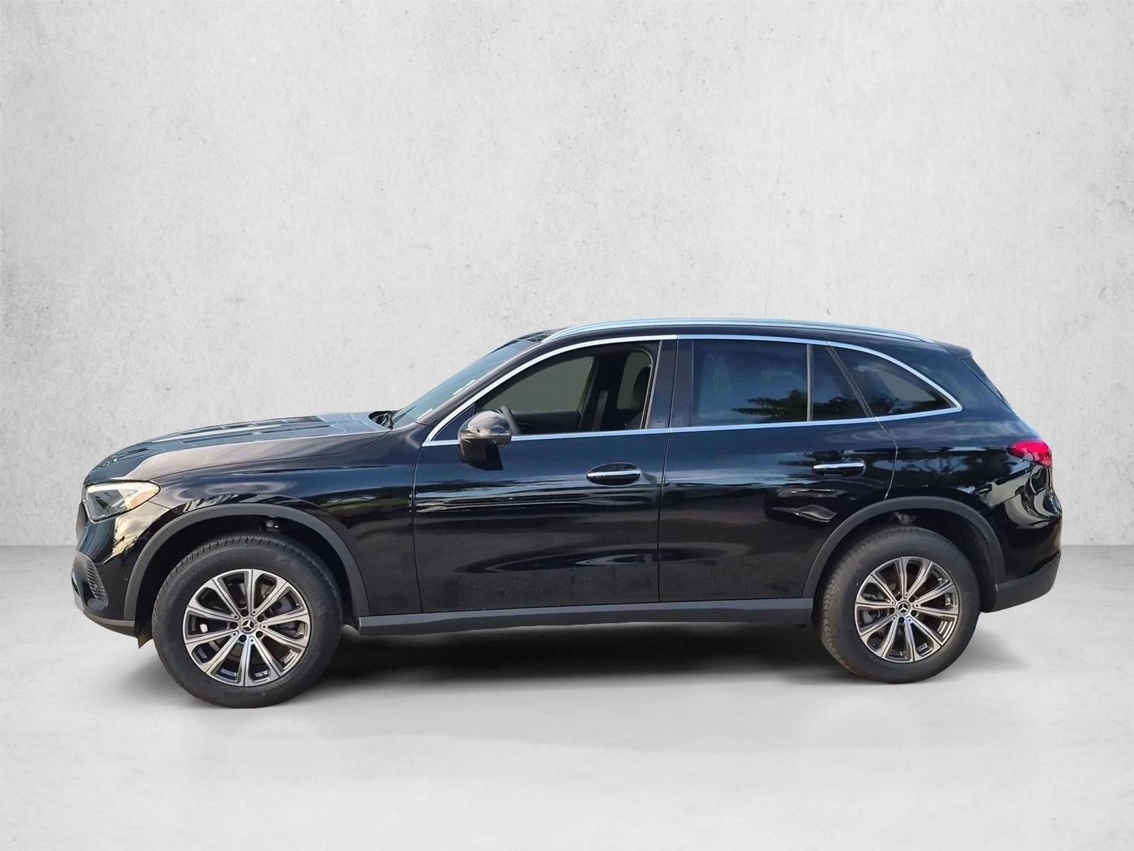 Thumbnail: 2027 Mercedes-Benz GLC - 2
