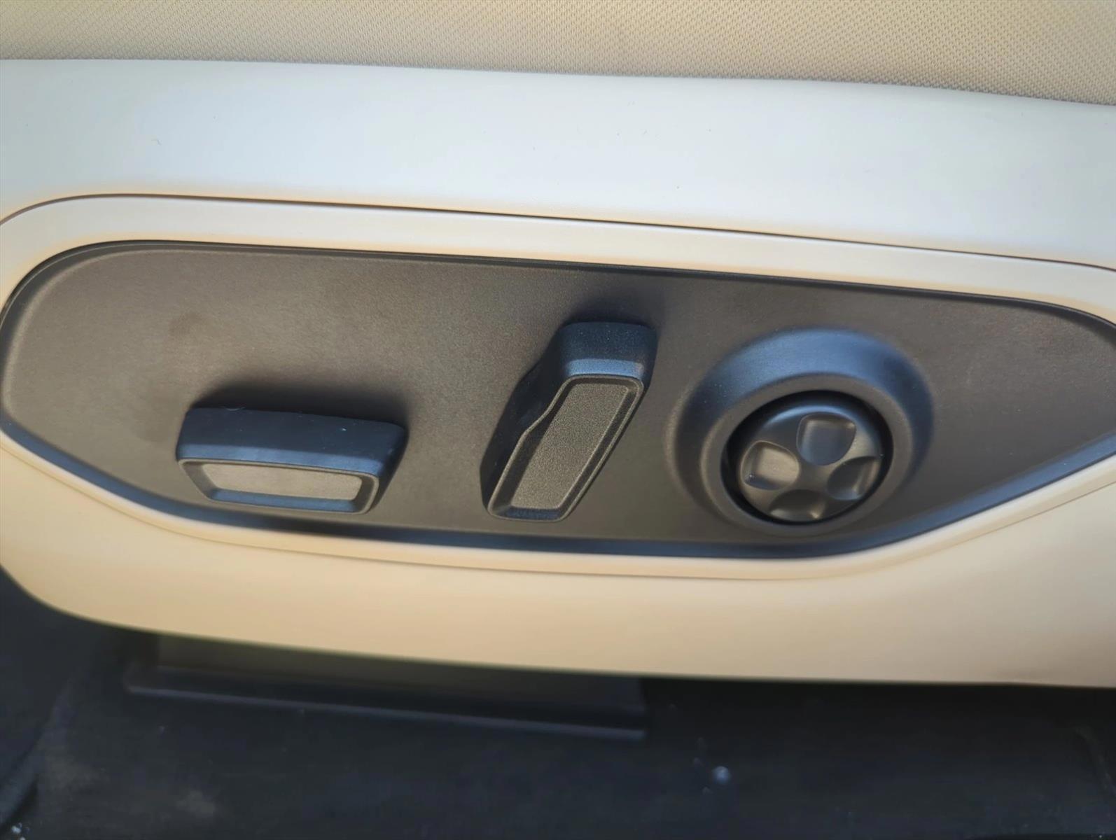 Thumbnail: 2026 Jeep Grand Cherokee - 4