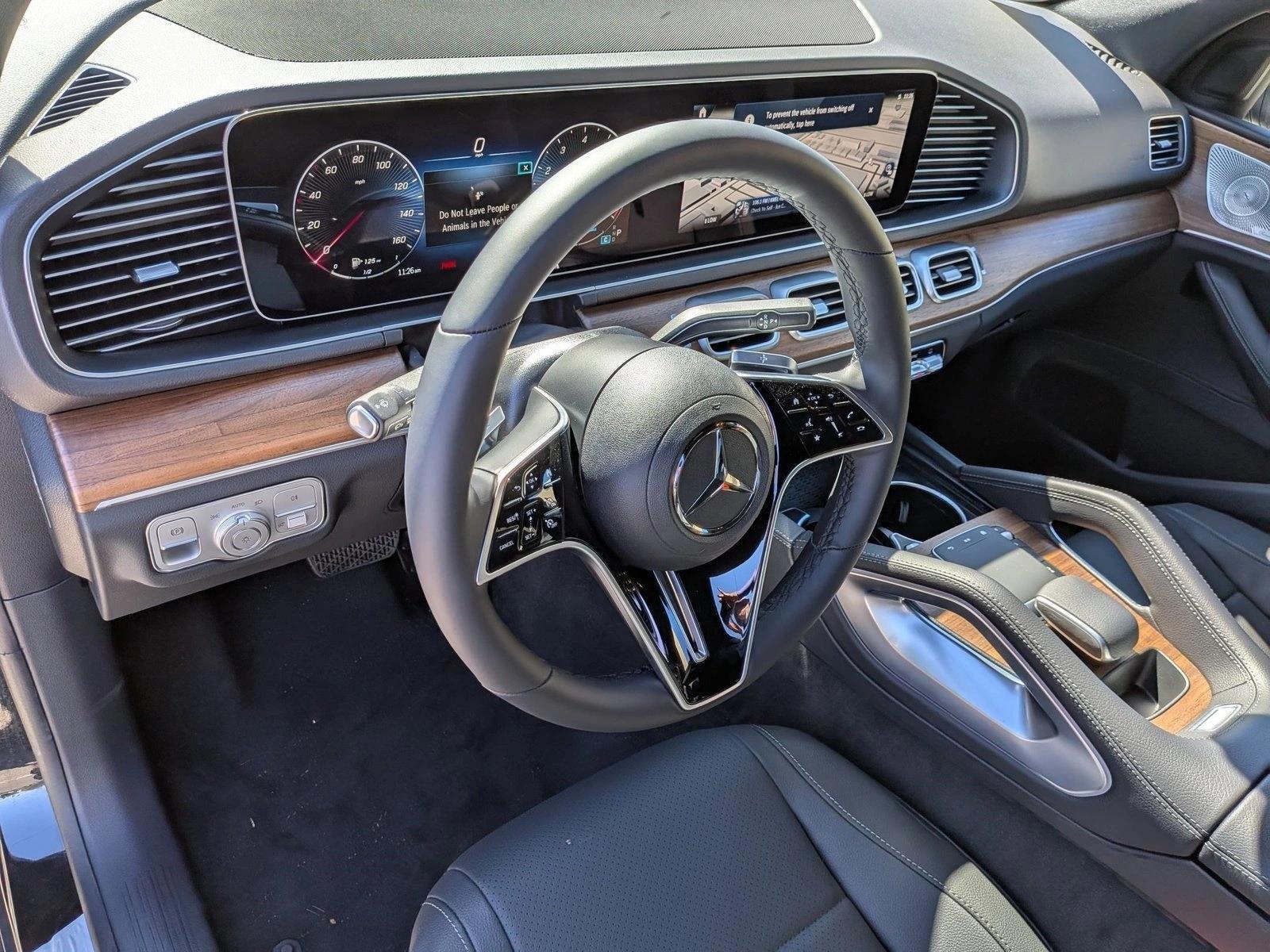 Thumbnail: 2026 Mercedes-Benz GLE - 3