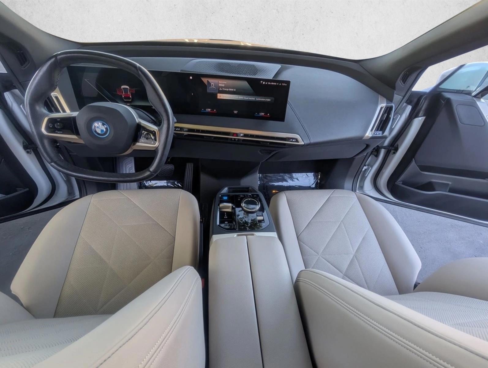 Thumbnail: 2023 BMW iX - 3