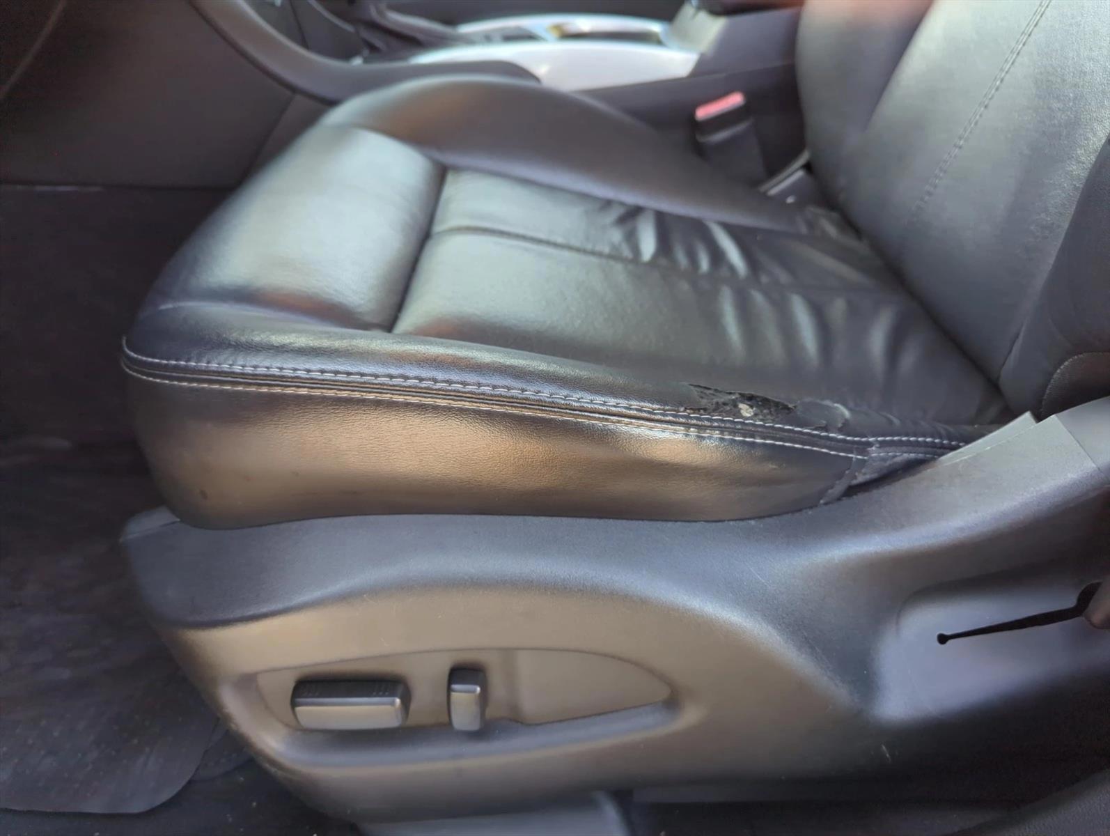 Thumbnail: 2015 Cadillac SRX - 3