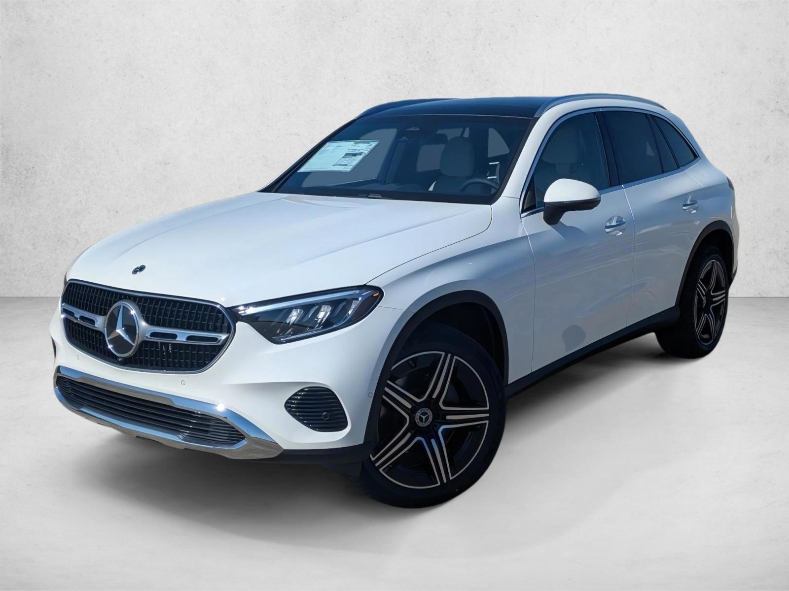 2026 Mercedes-Benz GLC GLC 300's photo