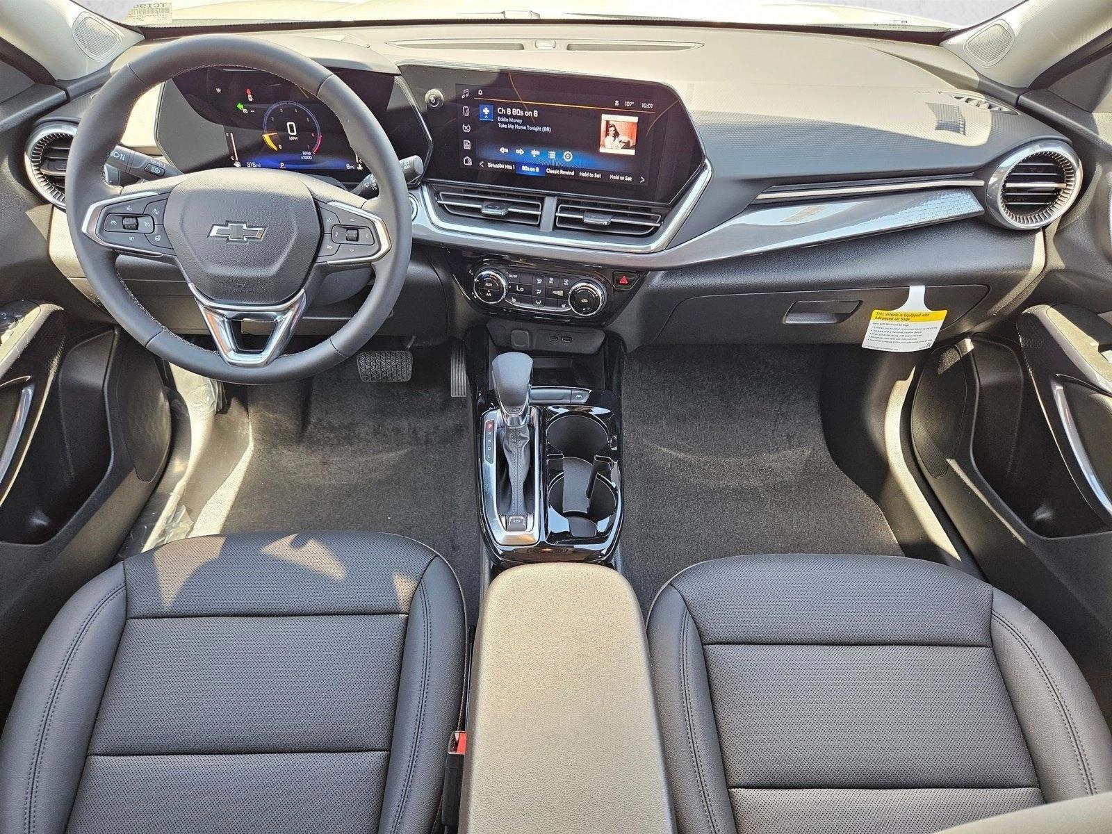 Thumbnail: 2026 Chevrolet Trax - 4