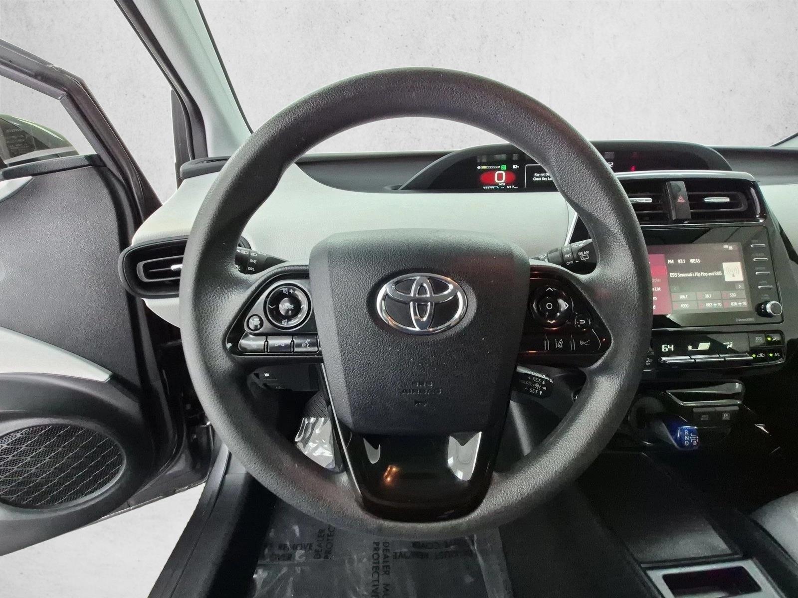 2022 Toyota Prius LE - Photo 28