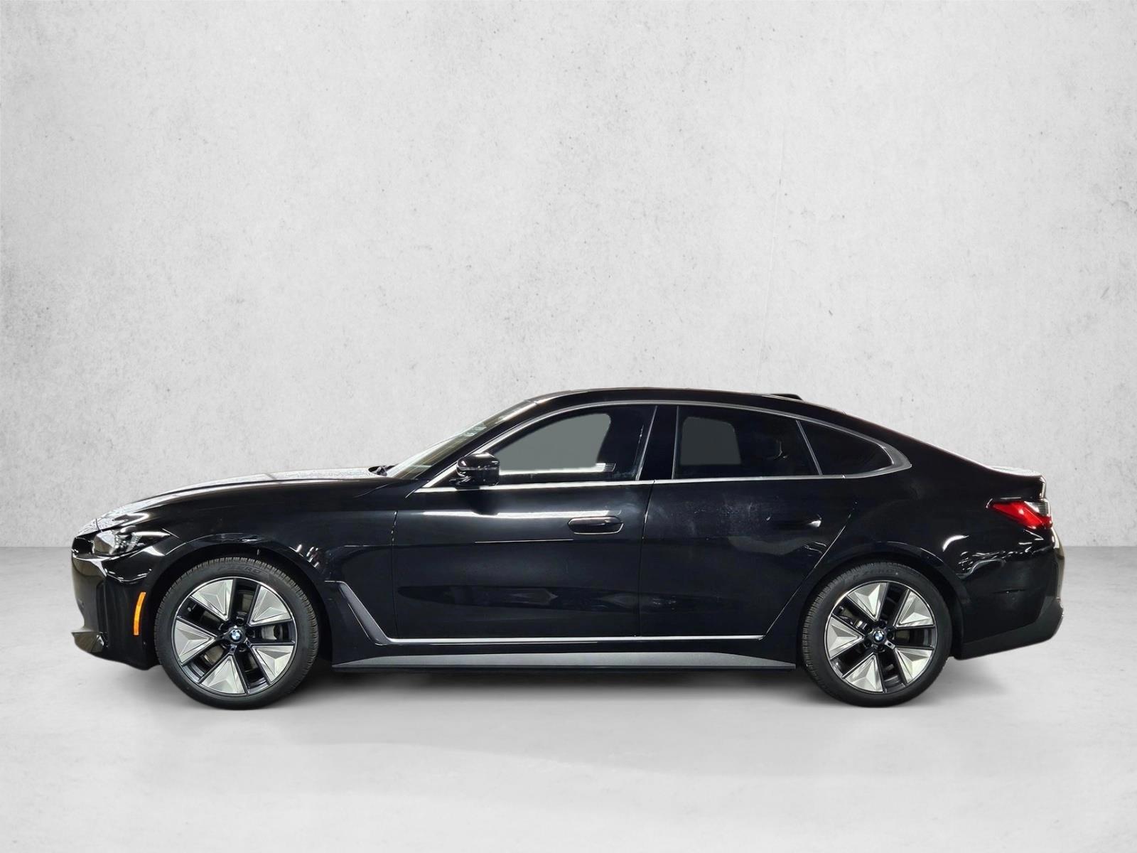 Thumbnail: 2025 BMW i4 - 2