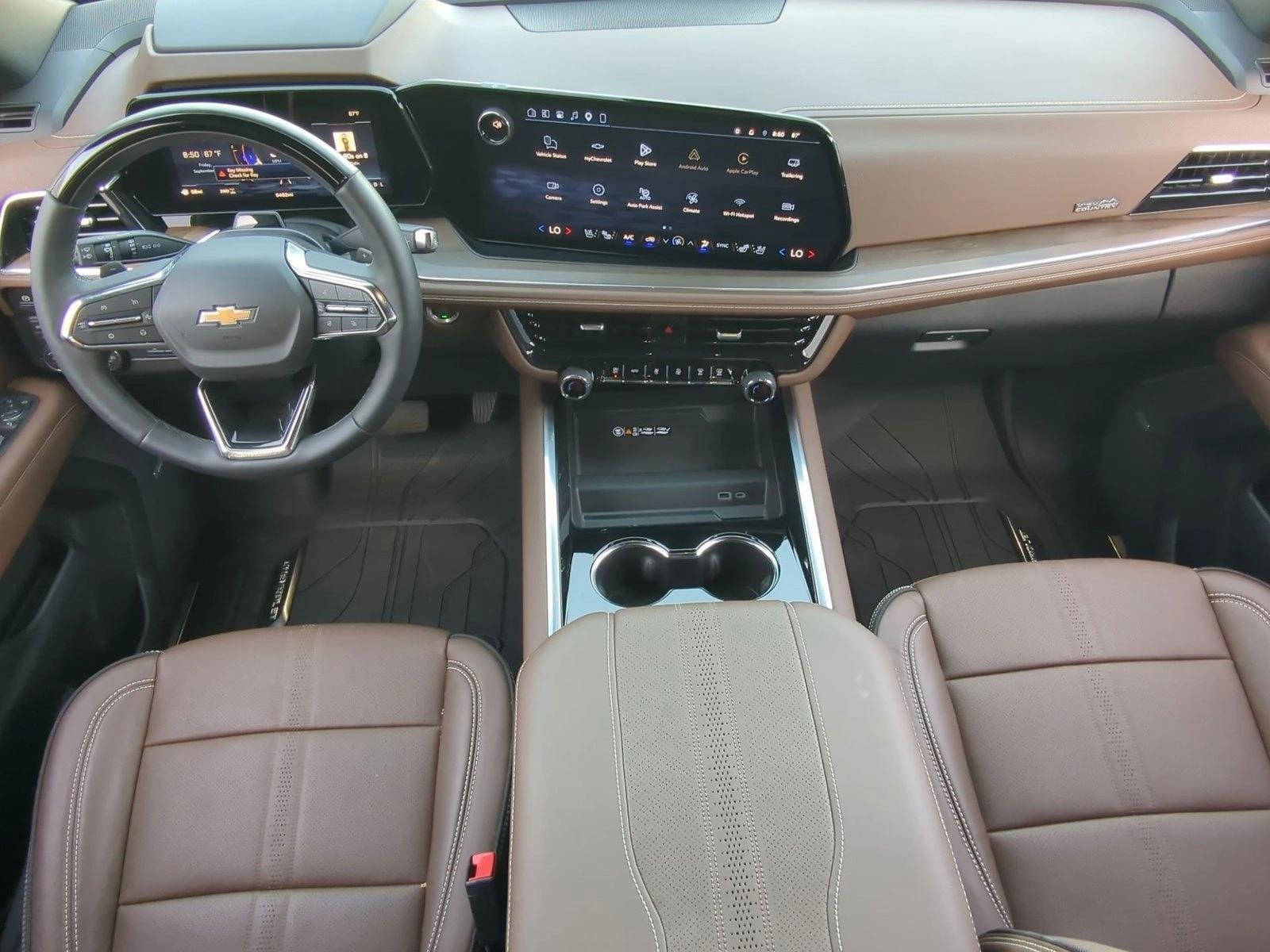 Thumbnail: 2026 Chevrolet Suburban - 4