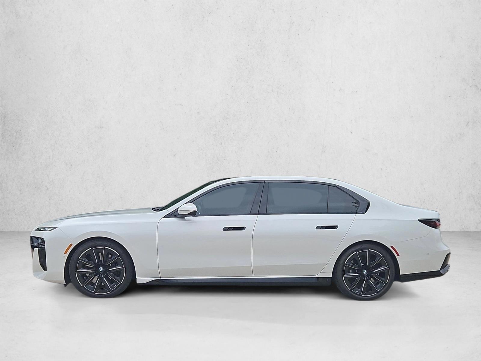 Thumbnail: 2025 BMW 7 Series - 2