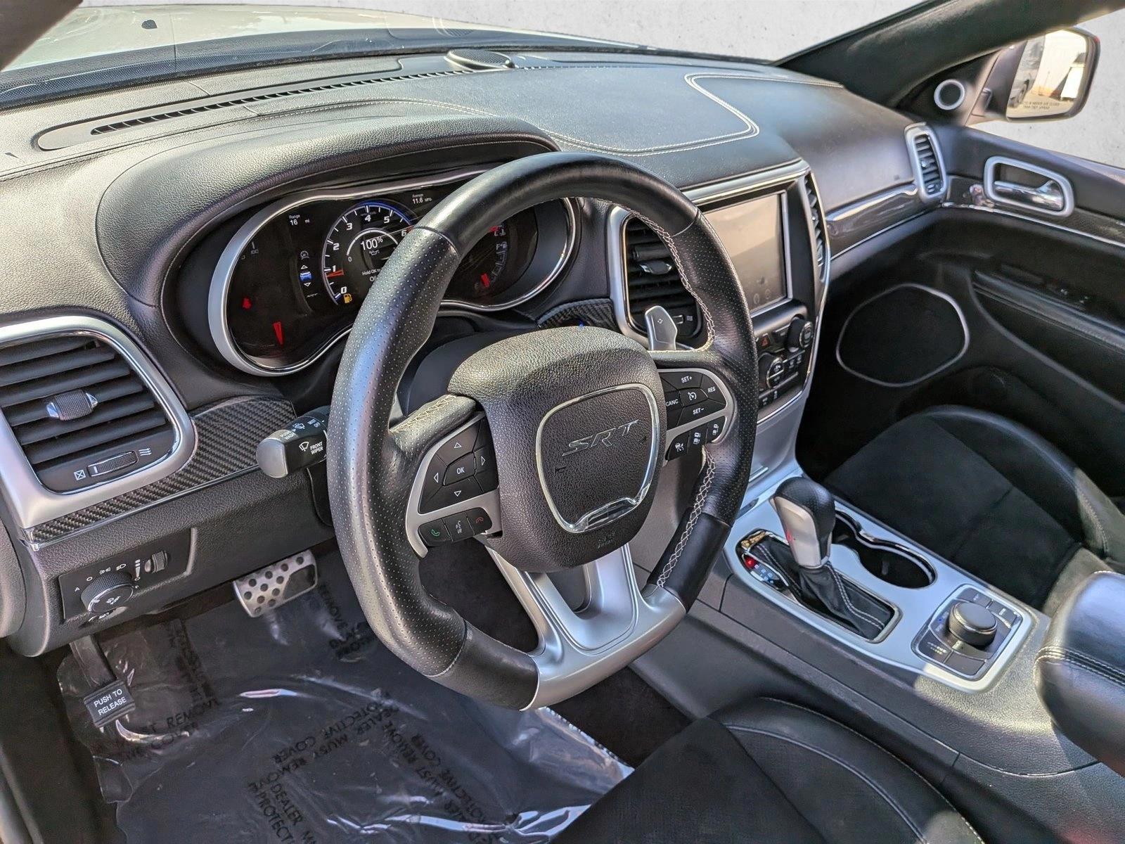 Thumbnail: 2016 Jeep Grand Cherokee - 3