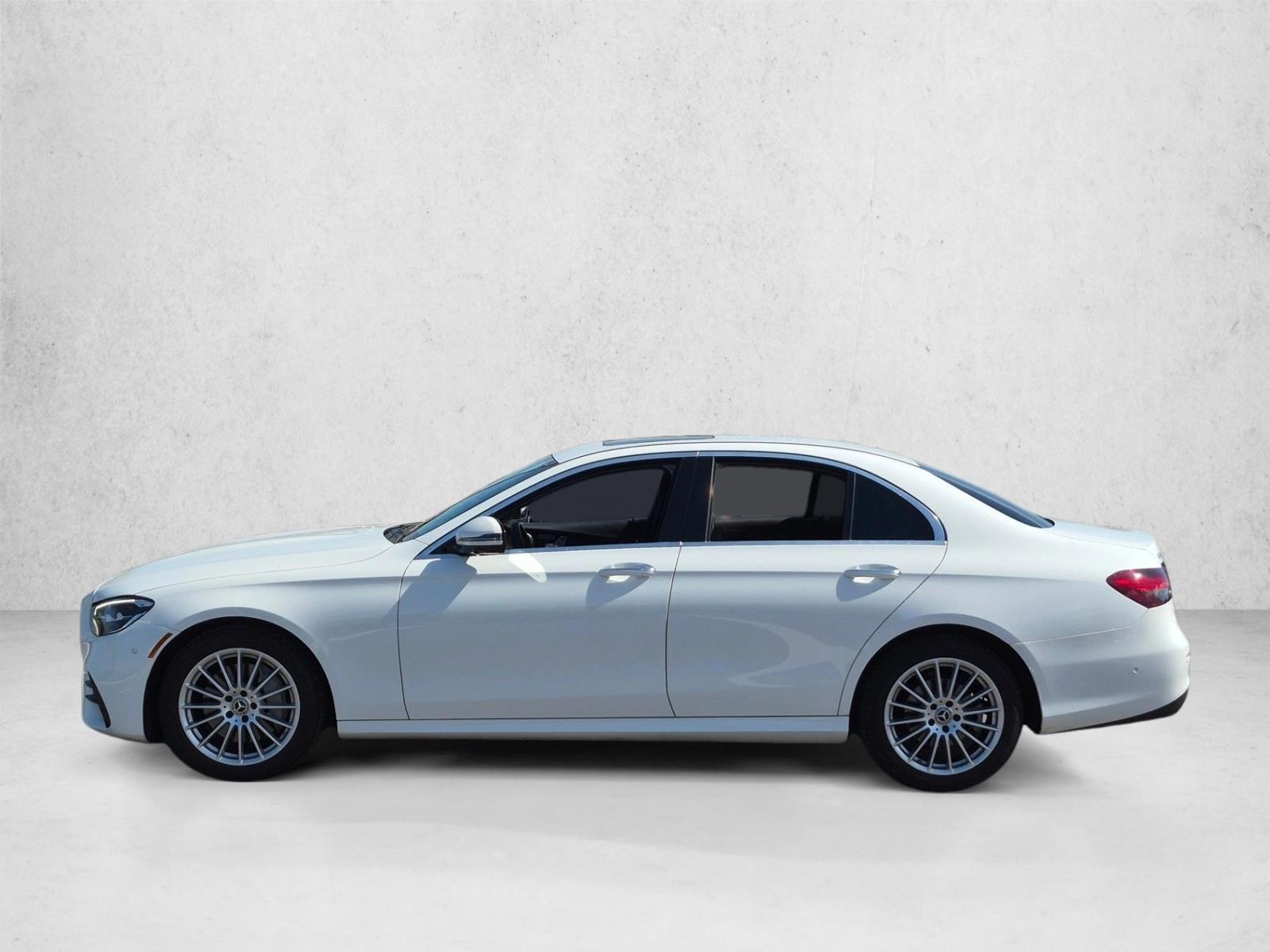 Thumbnail: 2022 Mercedes-Benz E-Class - 2