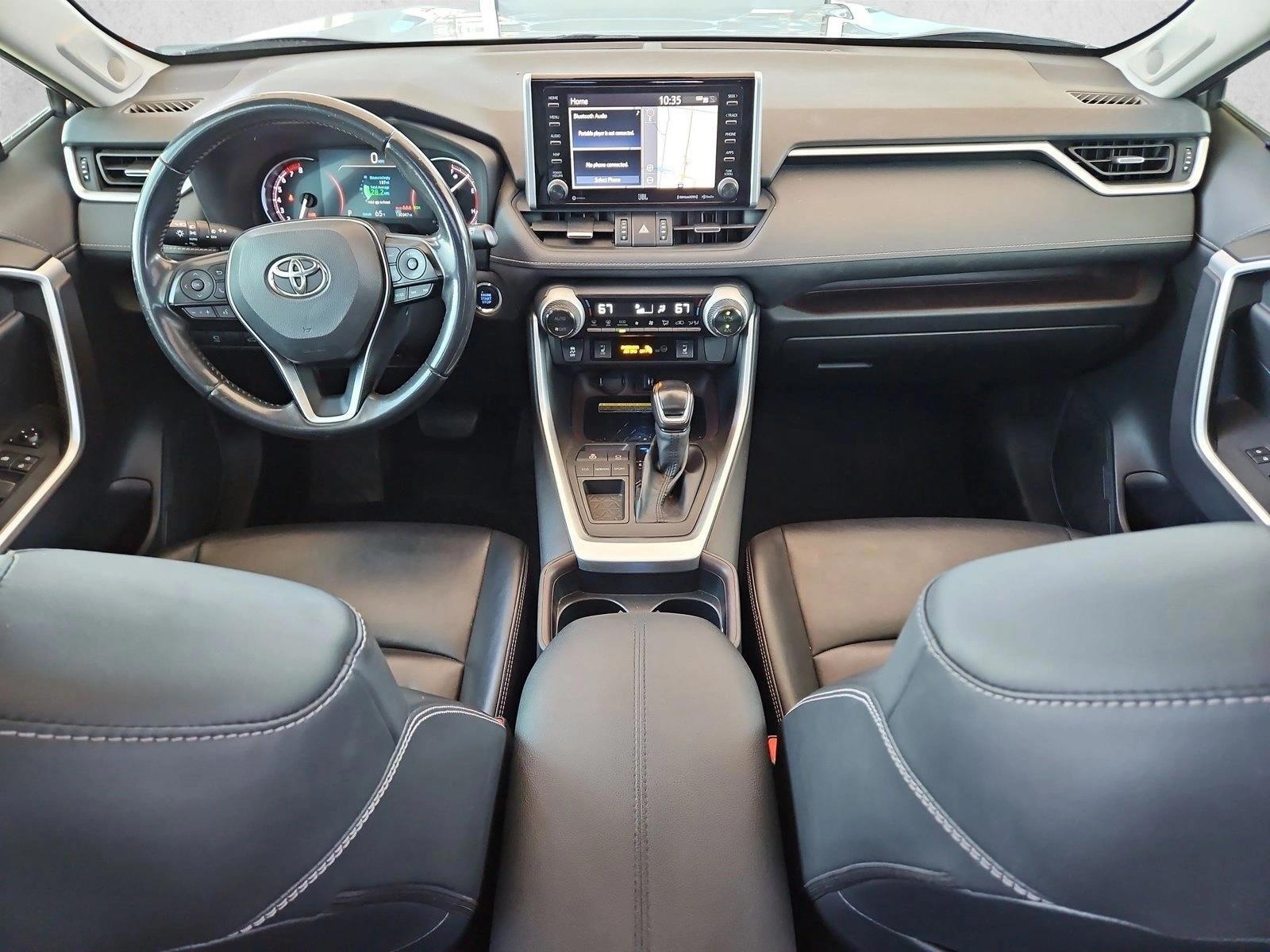 Thumbnail: 2019 Toyota RAV4 - 4