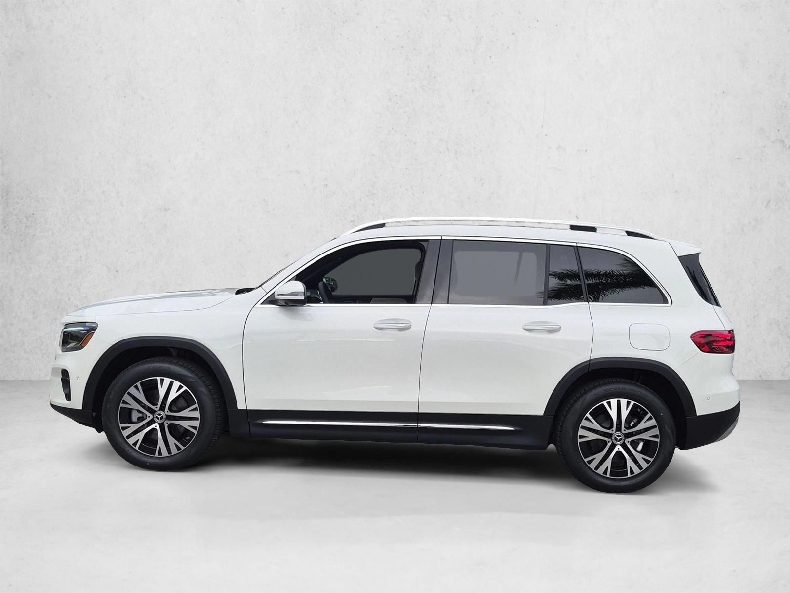 Thumbnail: 2026 Mercedes-Benz GLB - 2