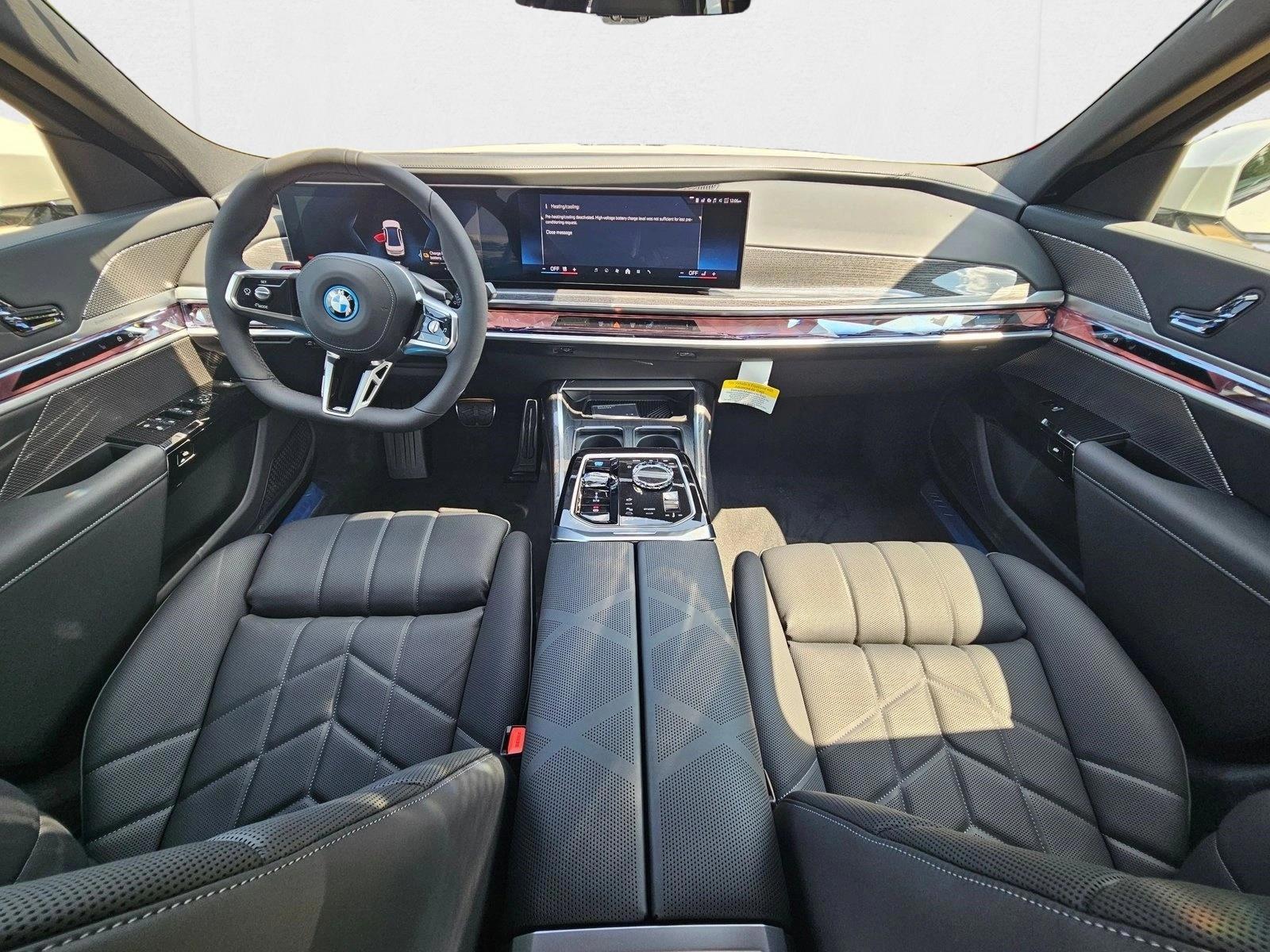 Thumbnail: 2026 BMW i7 - 4