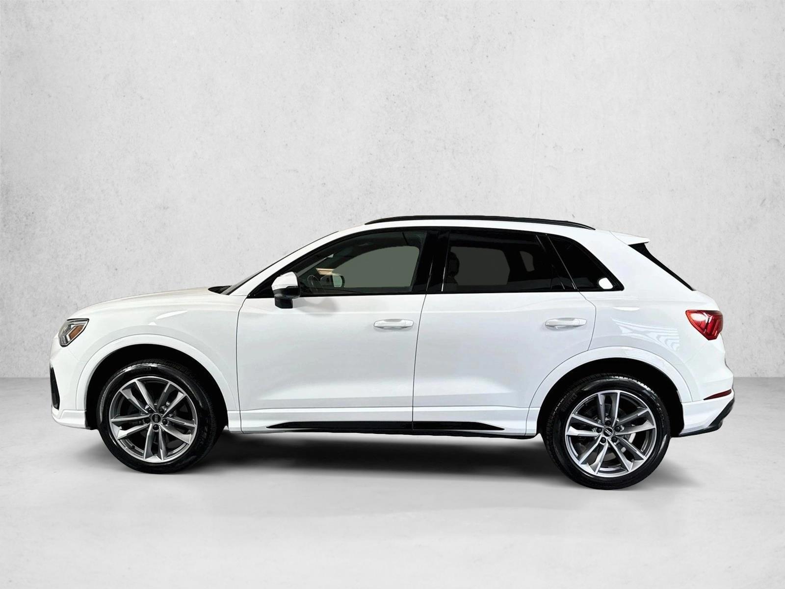 Thumbnail: 2024 Audi Q3 - 2