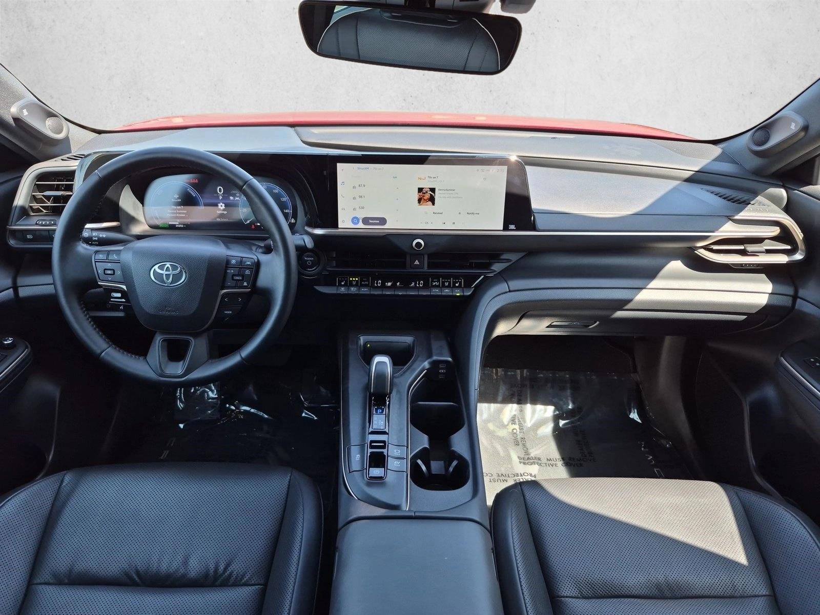 Thumbnail: 2023 Toyota Crown - 3