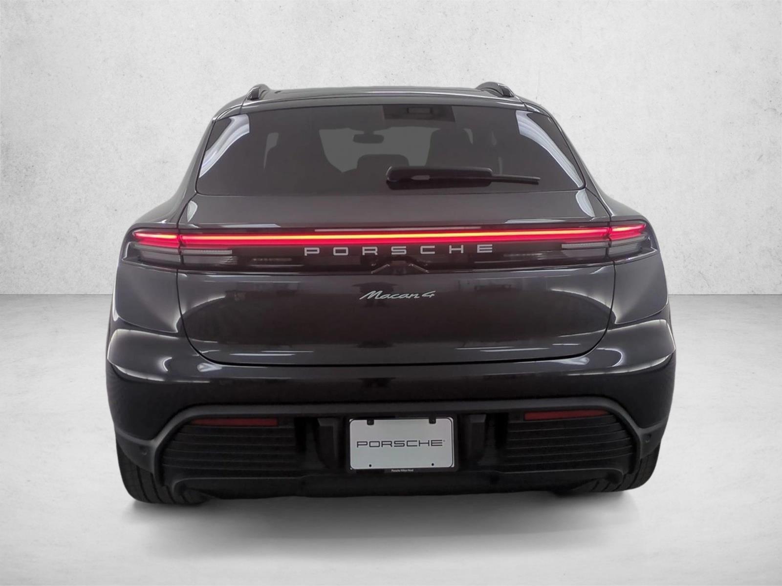 2026 Porsche Macan Base - Photo 9