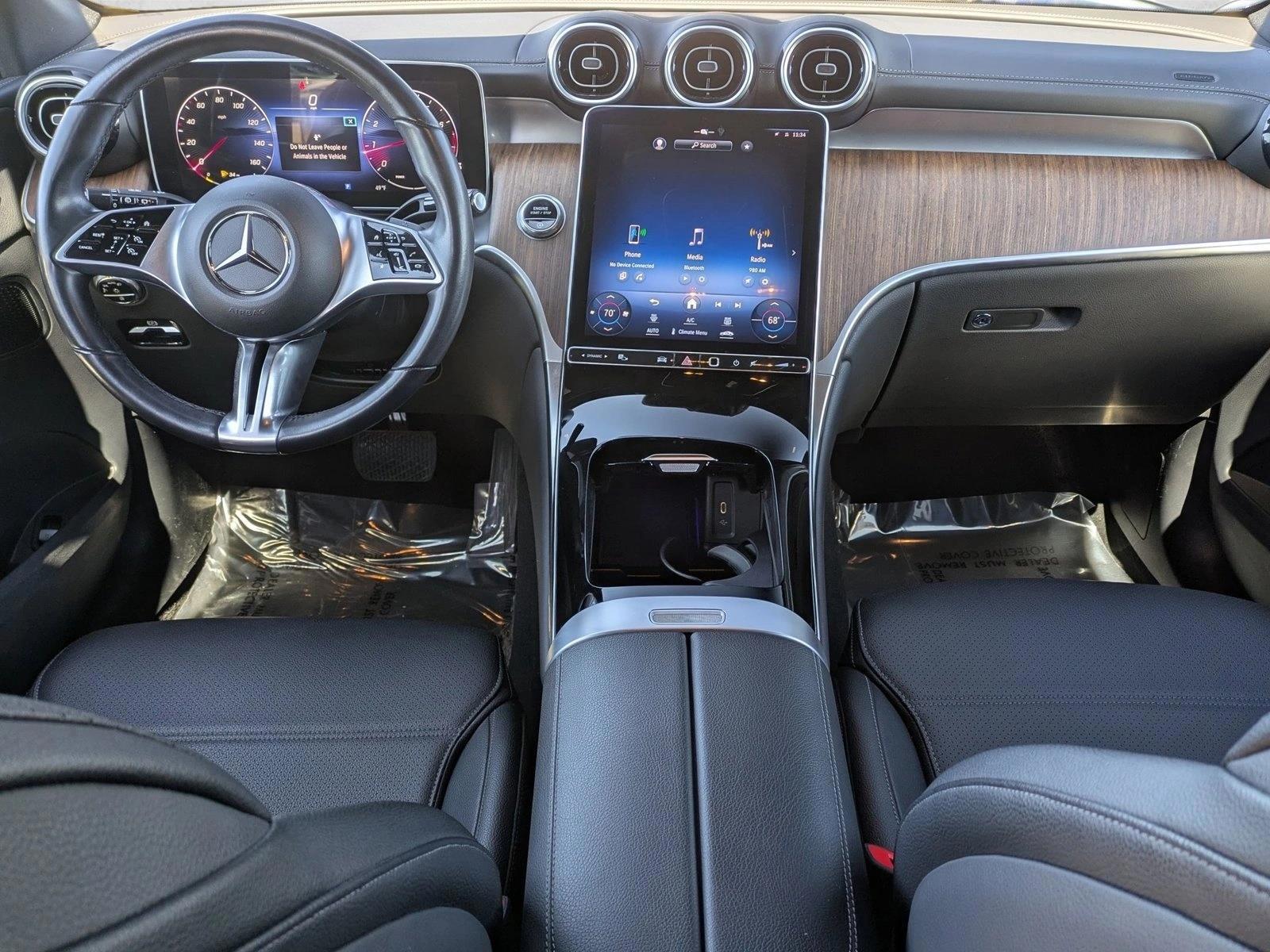 Thumbnail: 2023 Mercedes-Benz GLC - 3