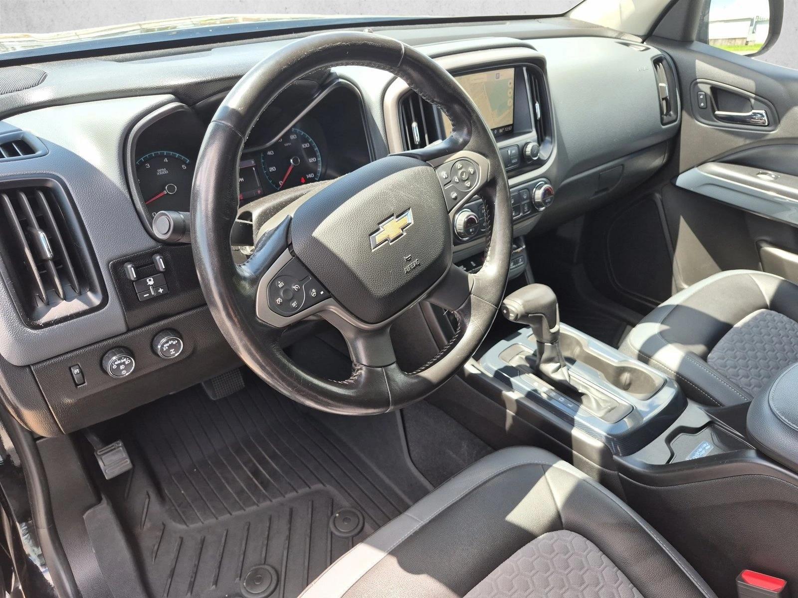 Thumbnail: 2019 Chevrolet Colorado - 3