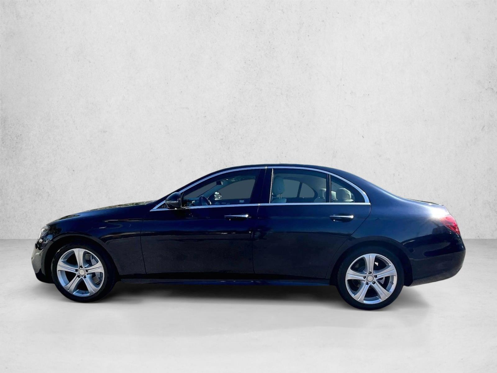 Thumbnail: 2017 Mercedes-Benz E-Class - 2