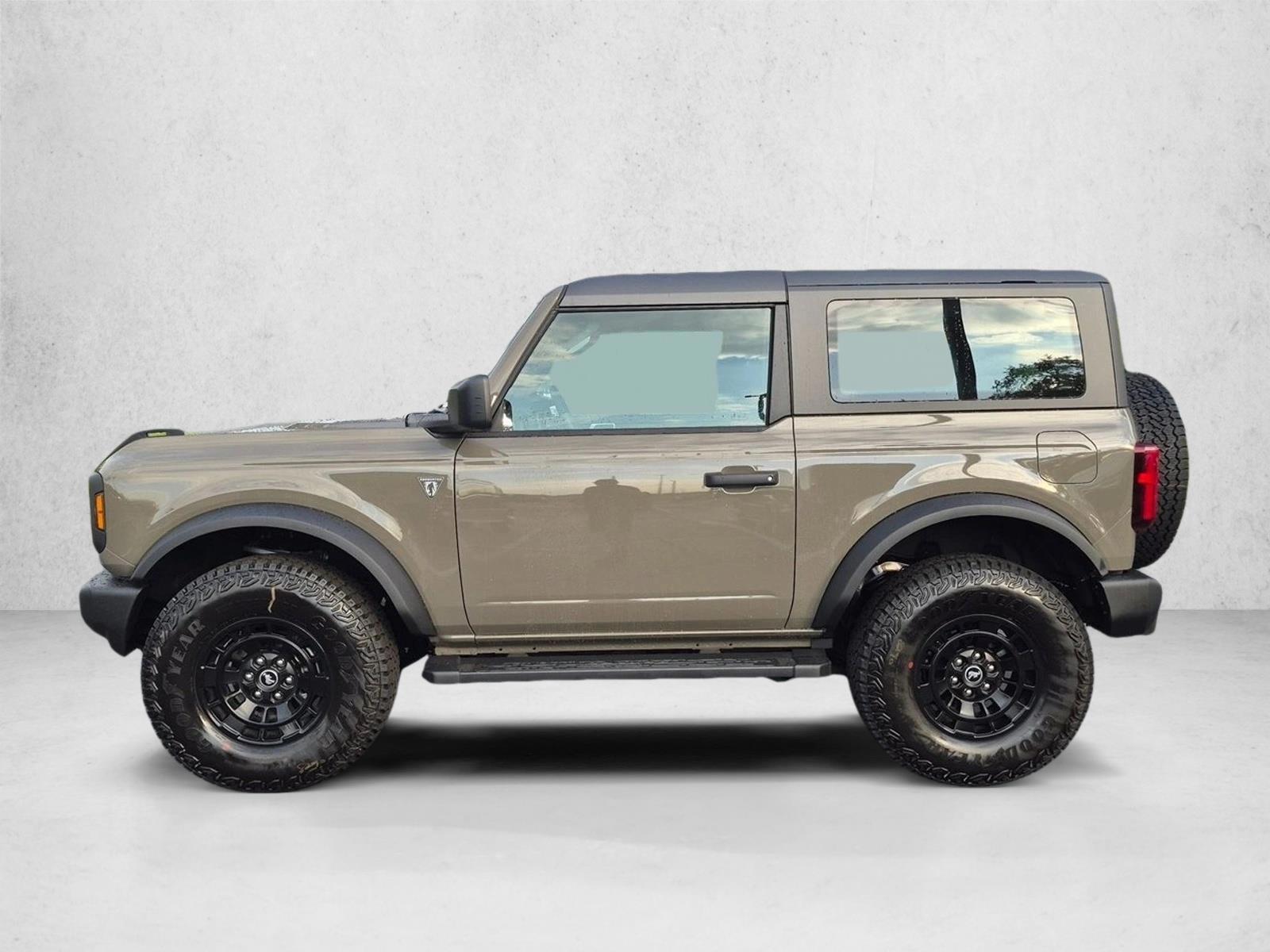 Thumbnail: 2026 Ford Bronco - 2