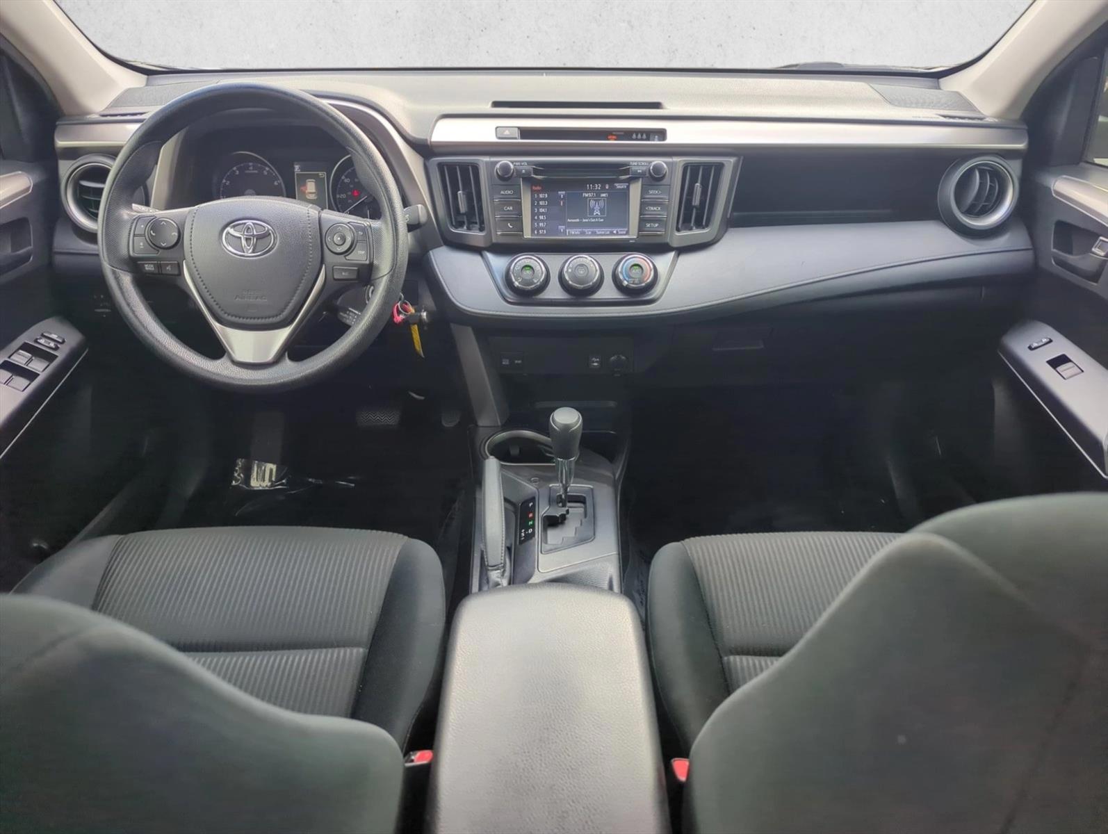 Thumbnail: 2018 Toyota RAV4 - 2