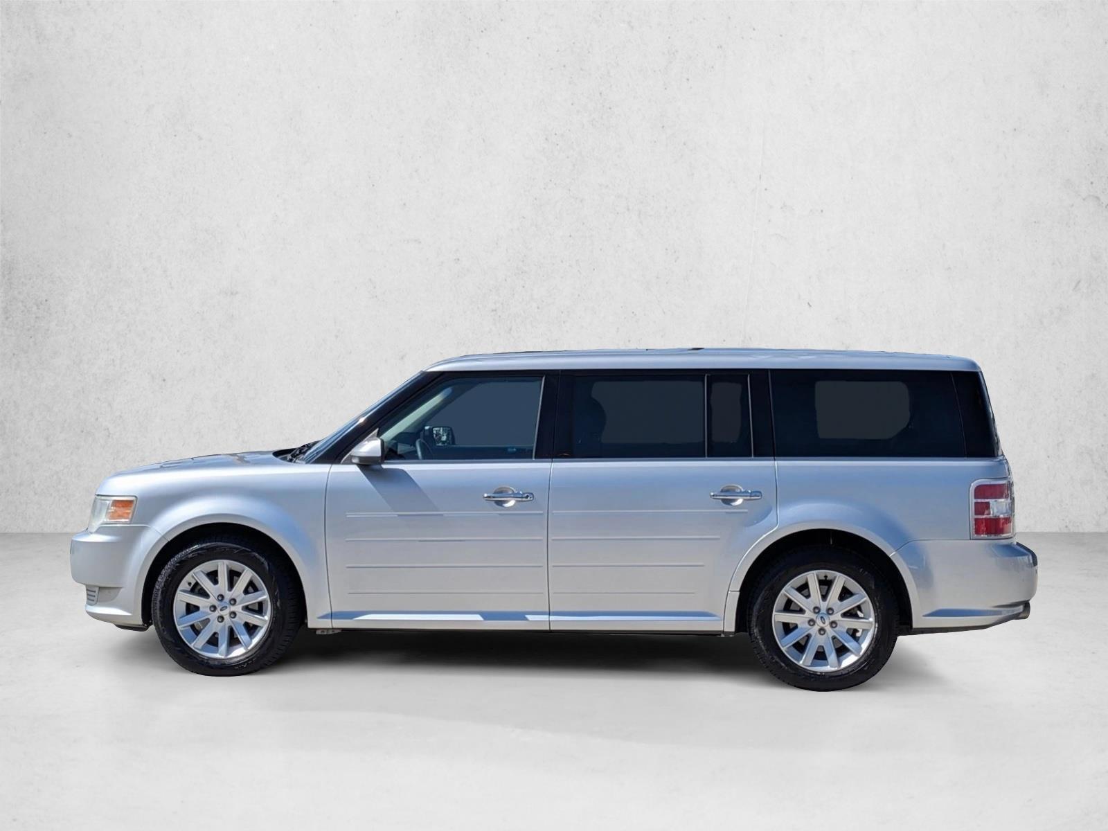 Thumbnail: 2011 Ford Flex - 2