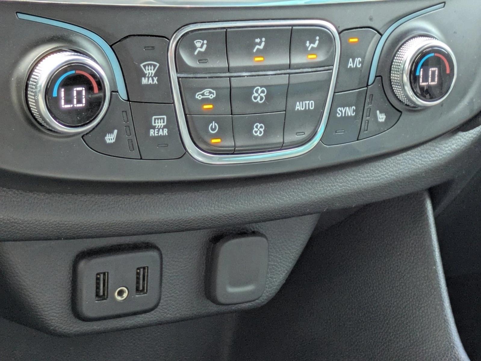 2023 Chevrolet Traverse 1LT - Photo 14