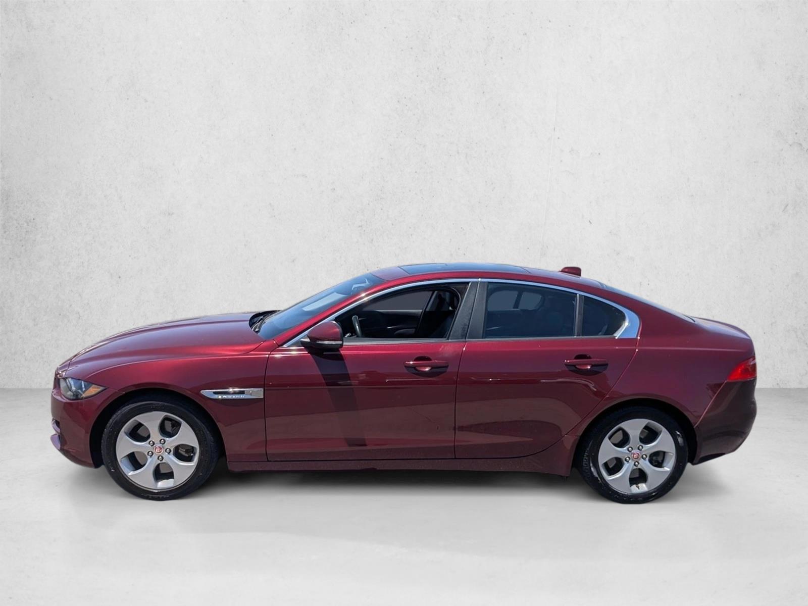 Thumbnail: 2017 Jaguar XE - 2