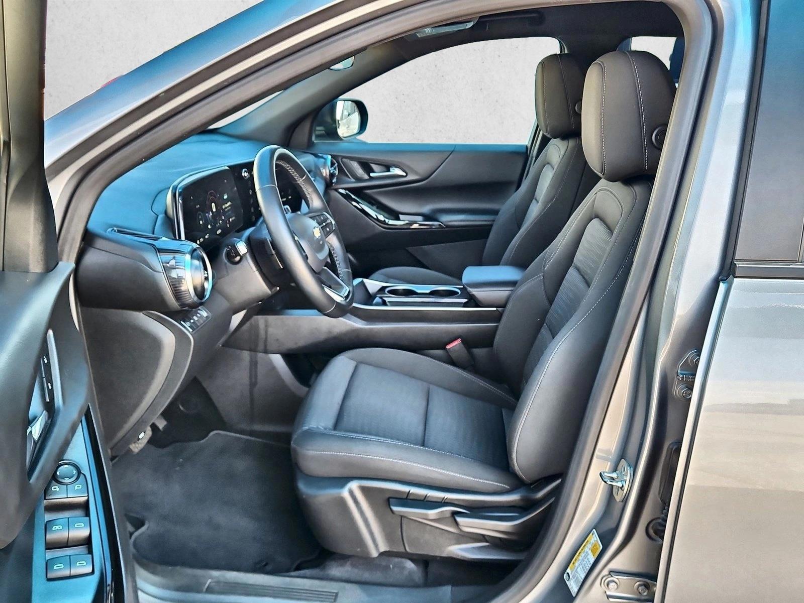2025 Chevrolet Equinox LT - Photo 16