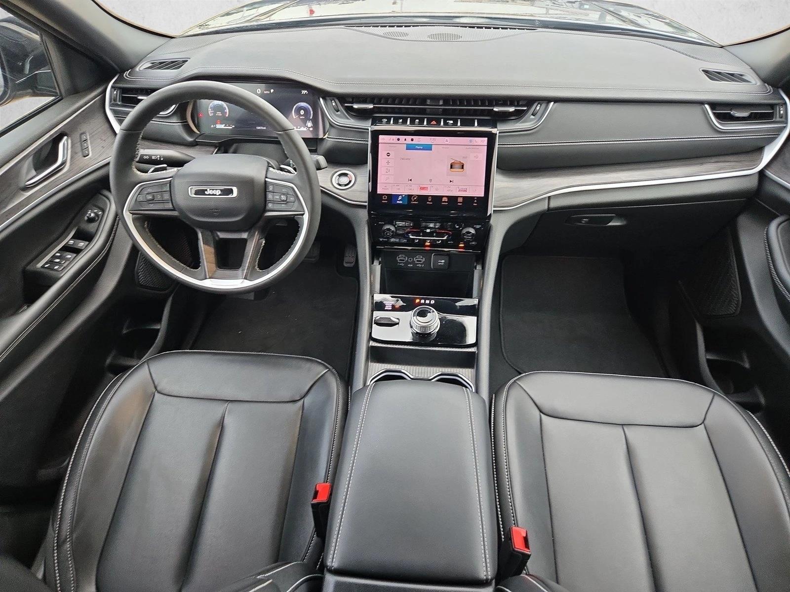 Thumbnail: 2024 Jeep Grand Cherokee - 4
