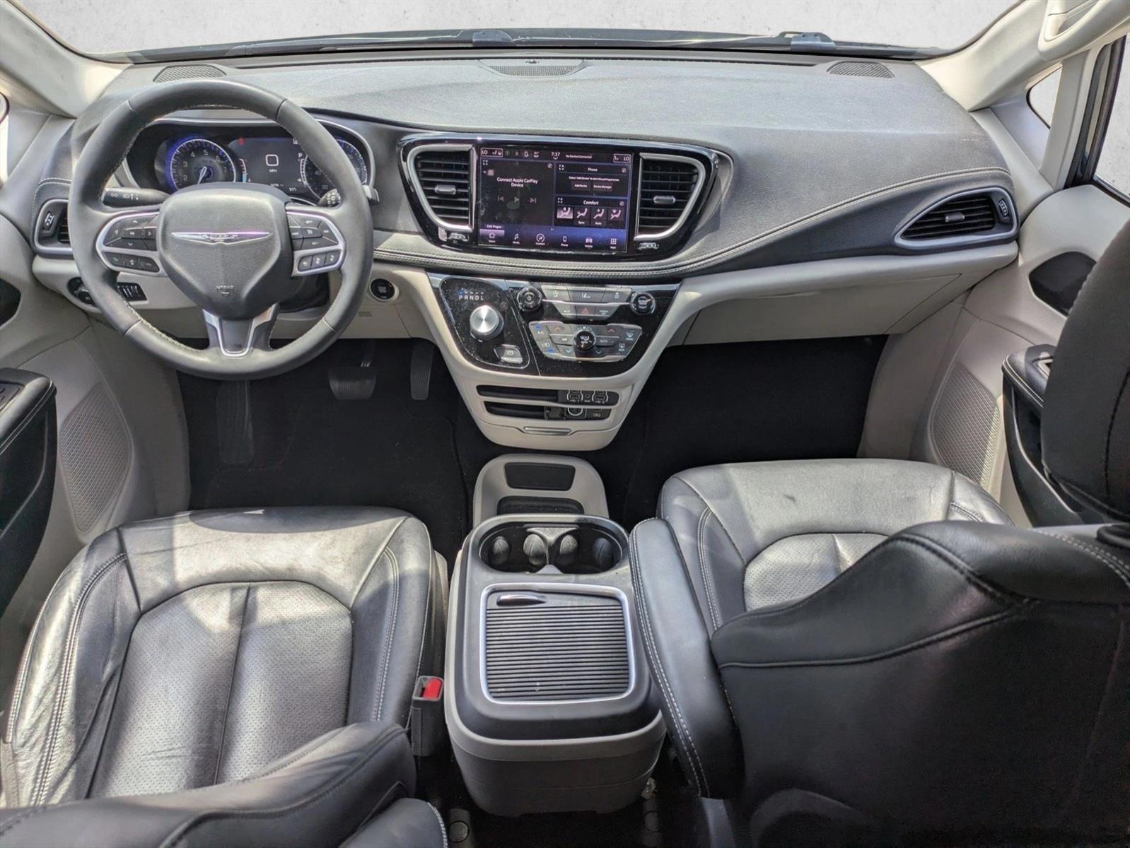 Thumbnail: 2022 Chrysler Pacifica - 2