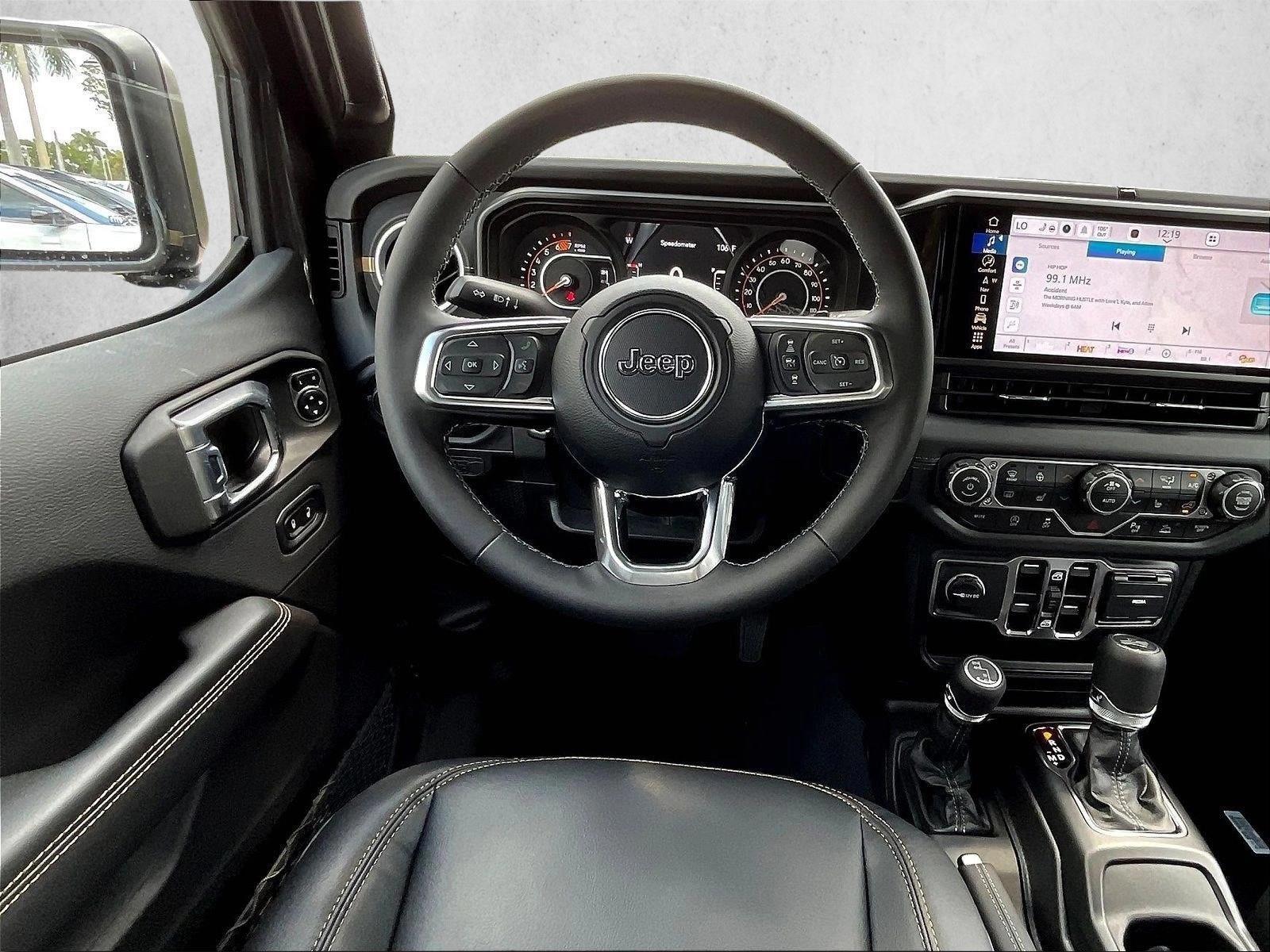 Thumbnail: 2027 Jeep Wrangler - 4