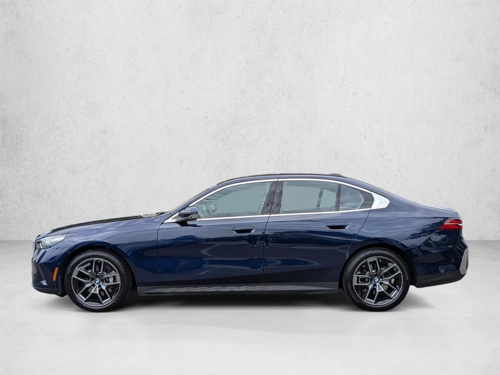 Thumbnail: 2026 BMW 5 Series - 2
