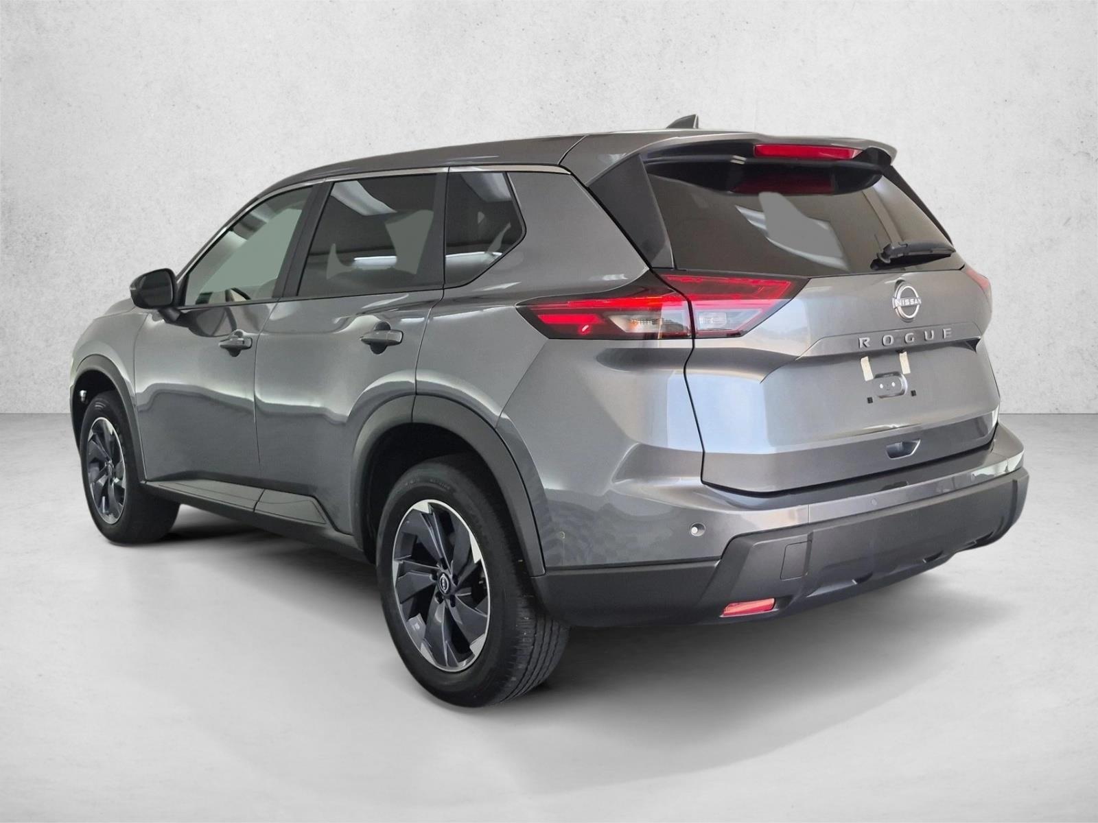 2025 Nissan Rogue SV - Photo 8