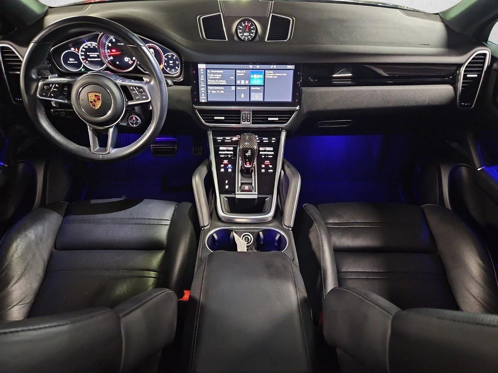 Thumbnail: 2020 Porsche Cayenne - 3