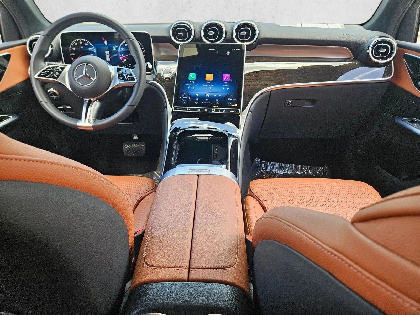 Thumbnail: 2026 Mercedes-Benz GLC - 4