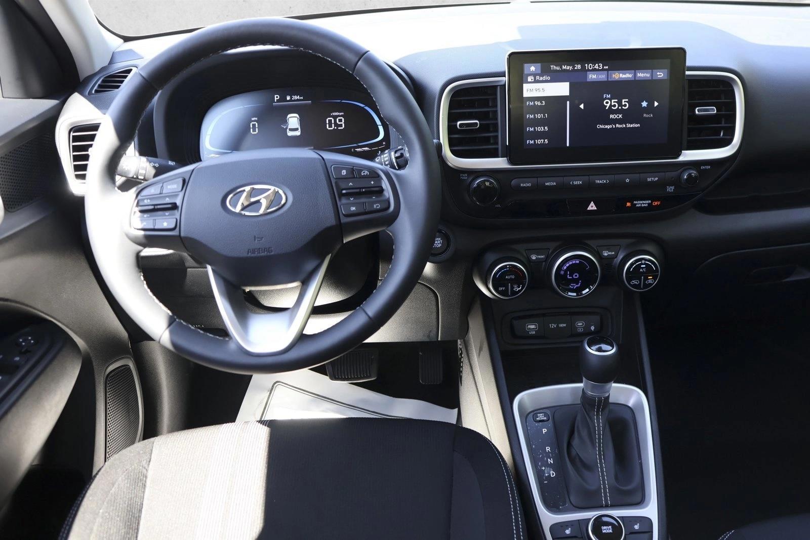 Thumbnail: 2026 Hyundai Venue - 4