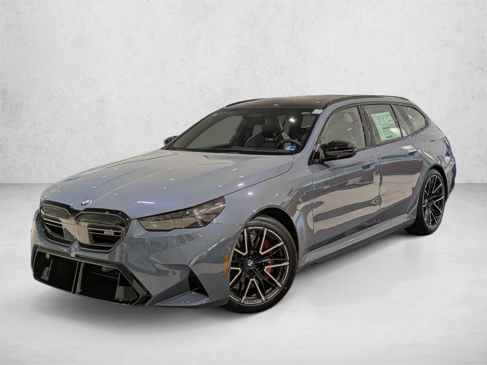 Thumbnail: 2027 BMW M5 - 1