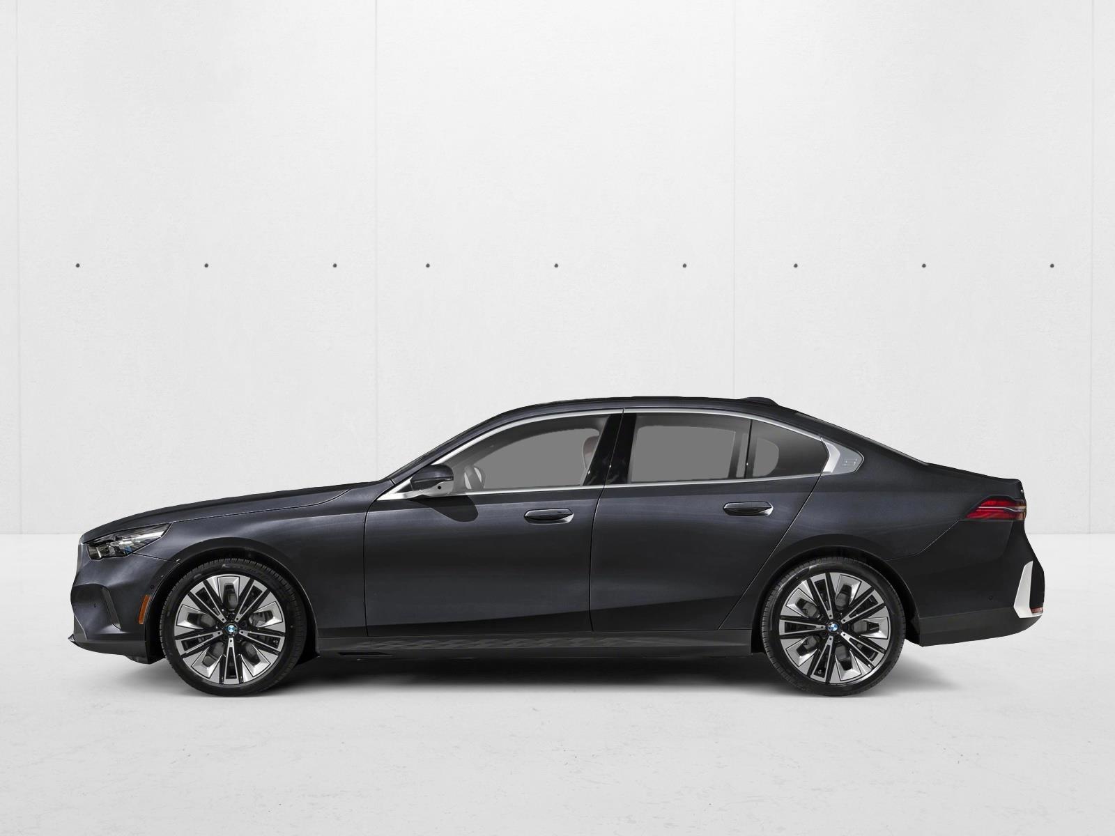 Thumbnail: 2025 BMW 5 Series - 2