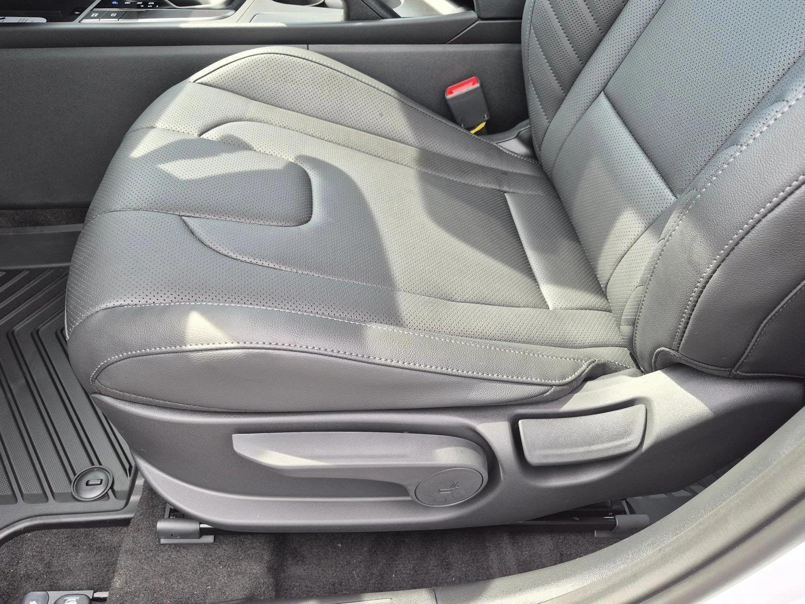 Thumbnail: 2026 Hyundai Elantra - 5