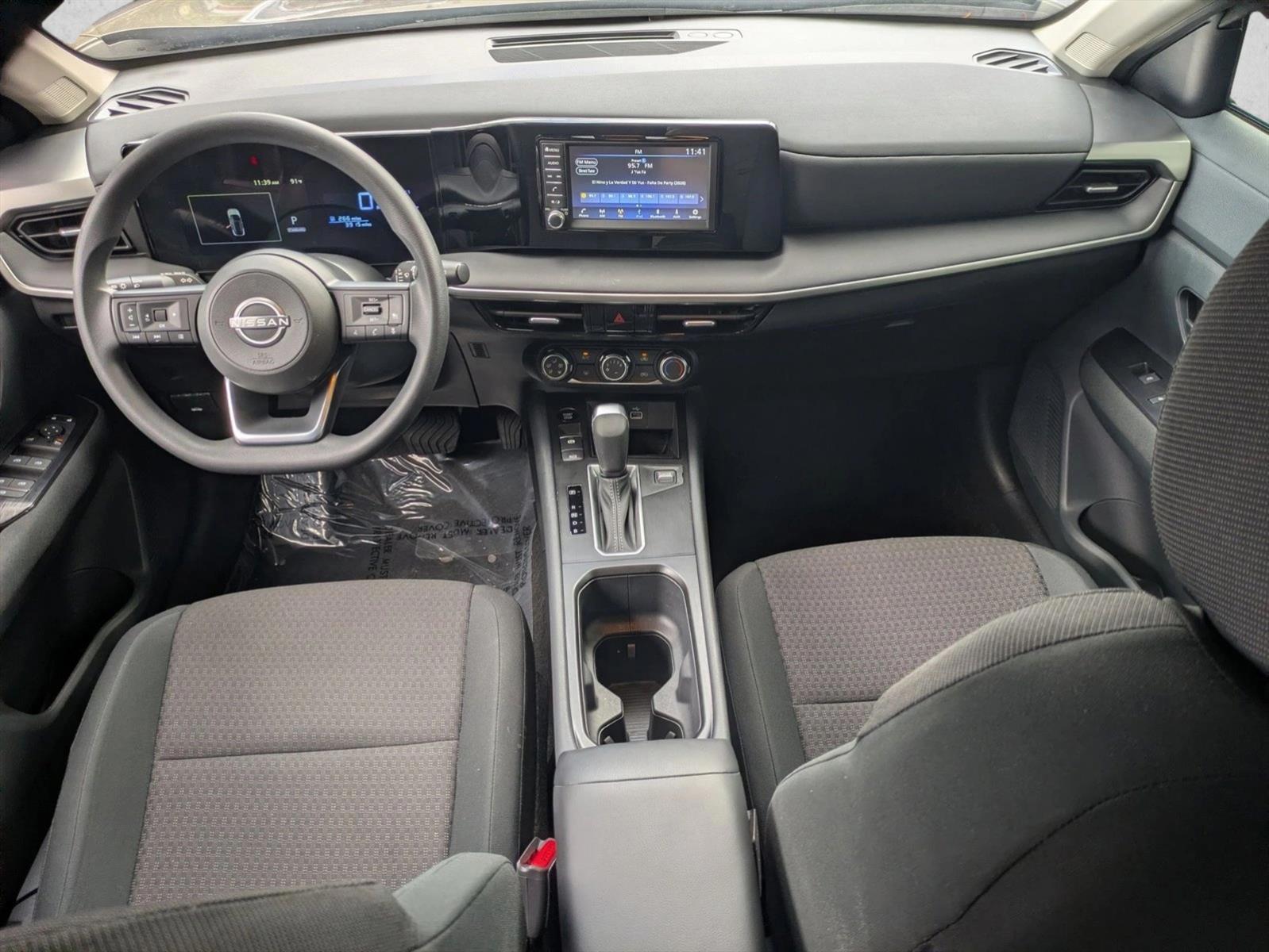 Thumbnail: 2025 Nissan Kicks - 3