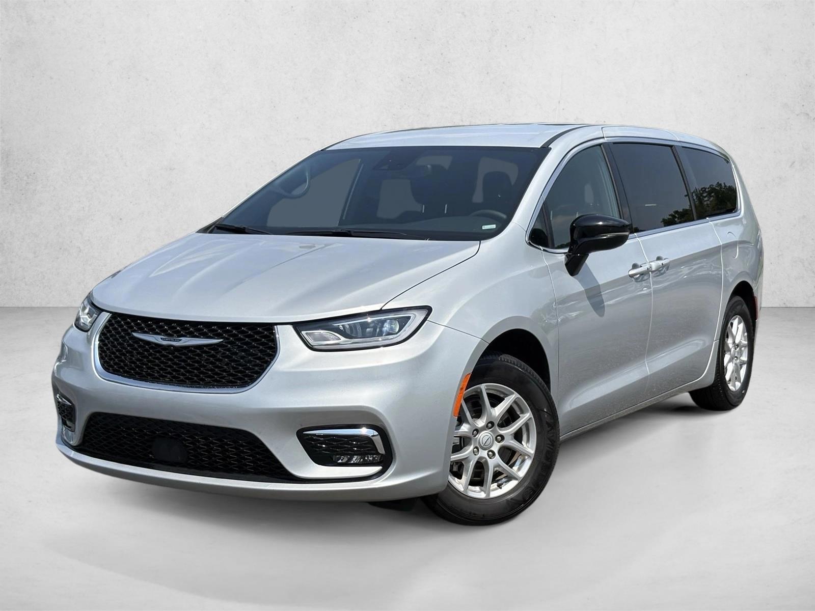 Thumbnail: 2026 Chrysler Pacifica - 1