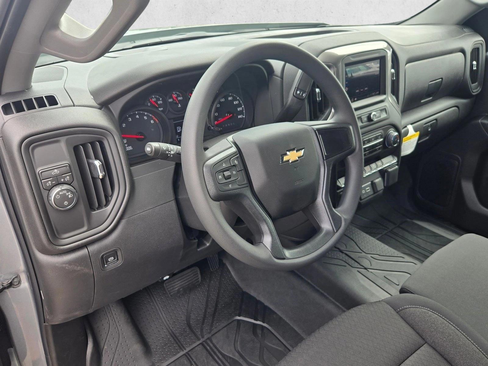 Thumbnail: 2026 Chevrolet Silverado 1500 - 3