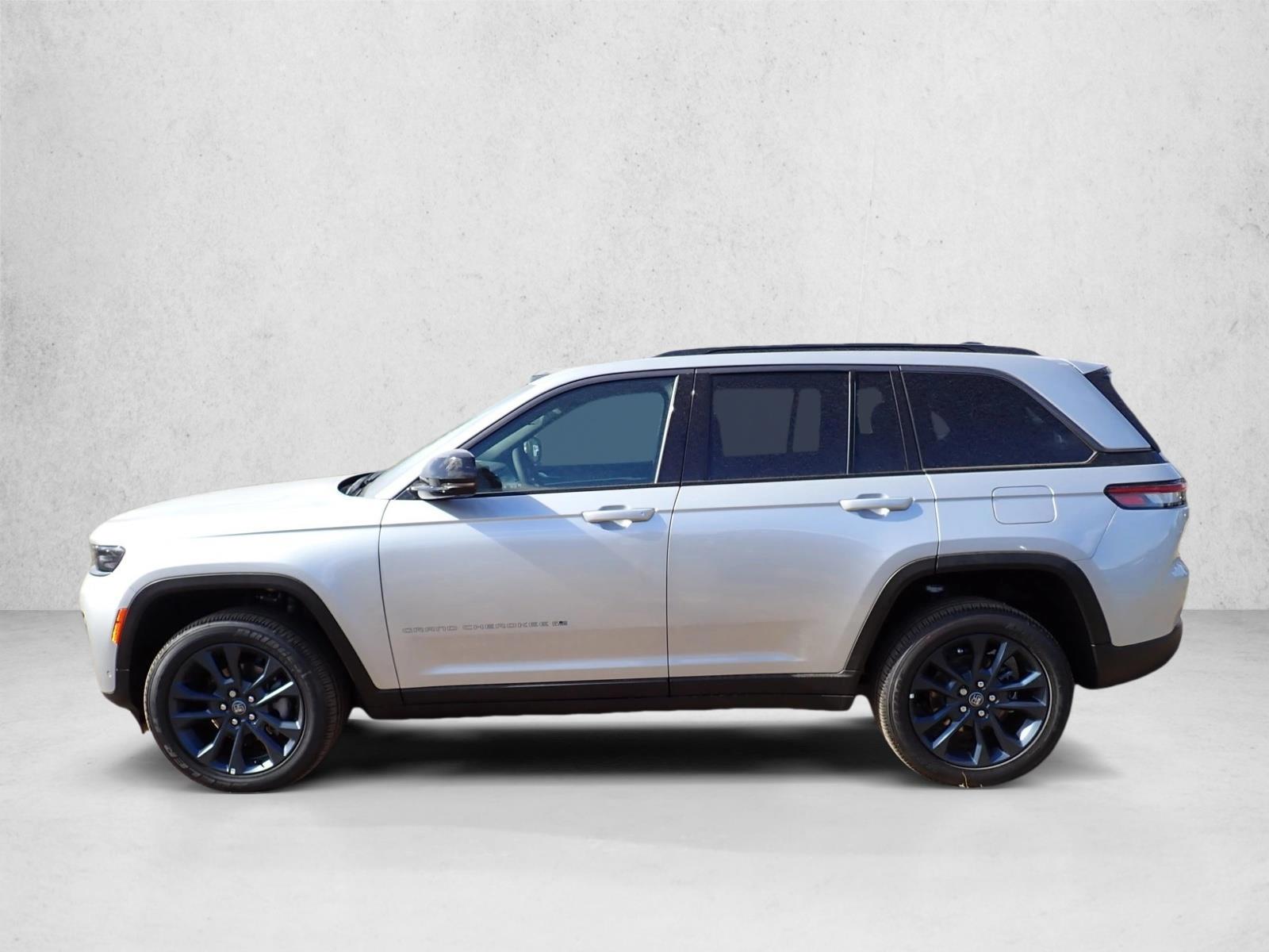 Thumbnail: 2026 Jeep Grand Cherokee - 2