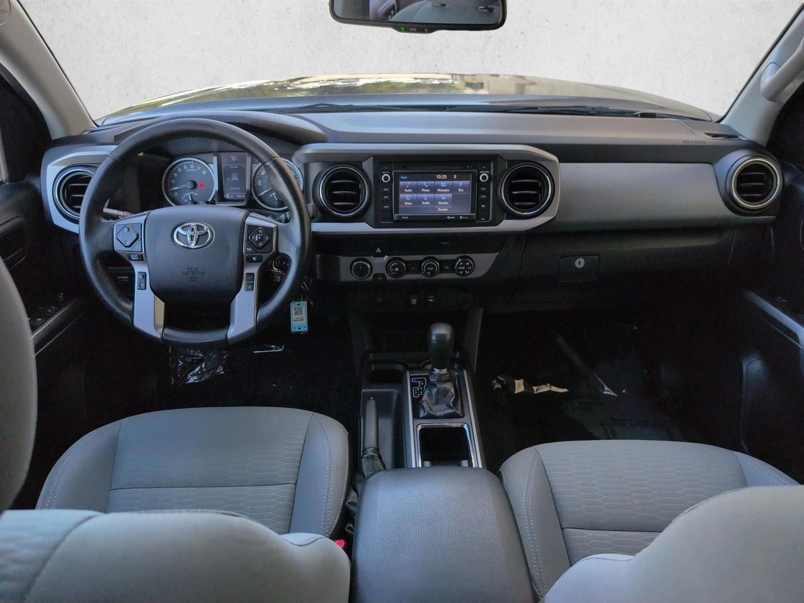 Thumbnail: 2019 Toyota Tacoma - 3