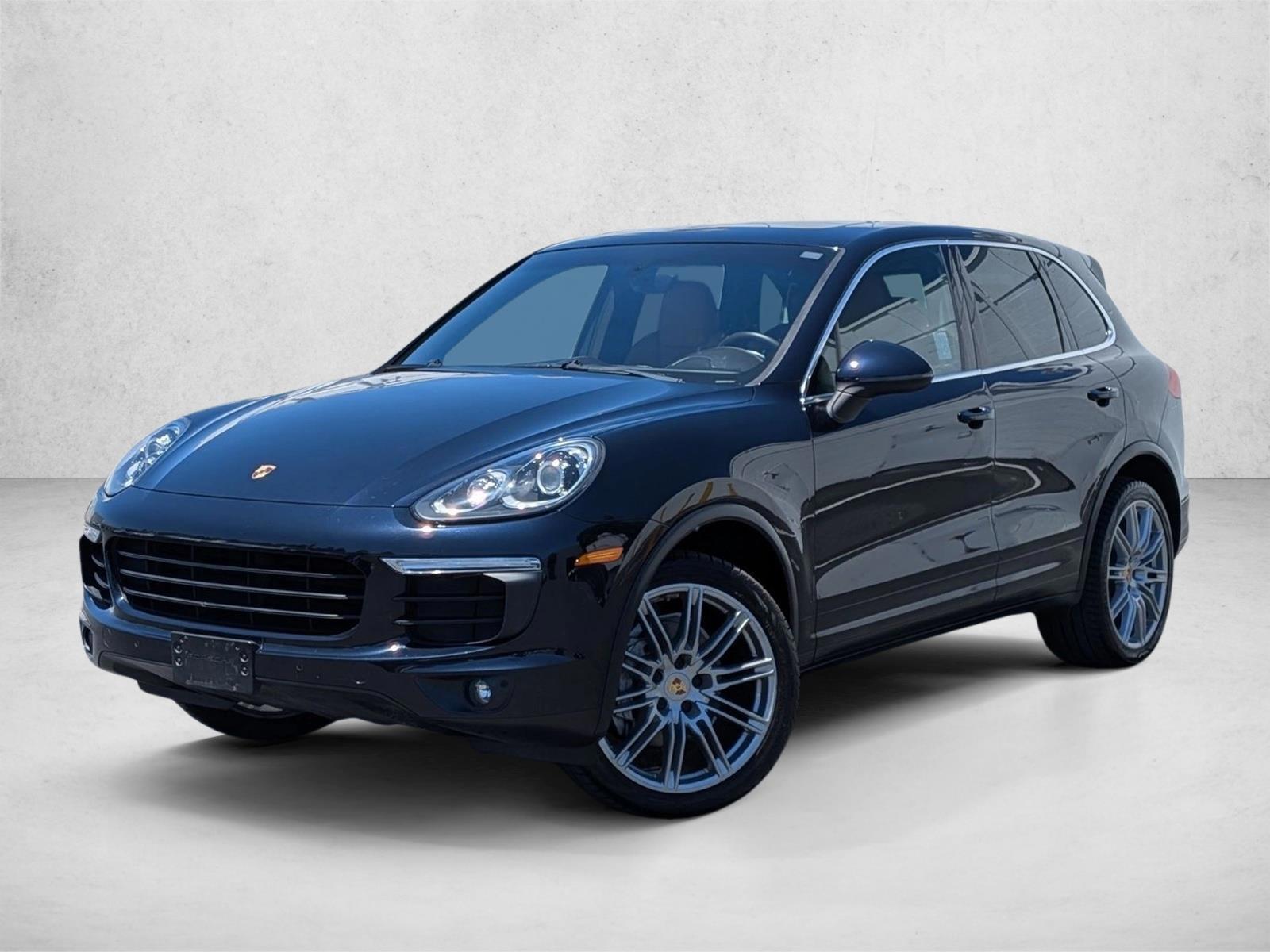 Thumbnail: 2016 Porsche Cayenne - 1